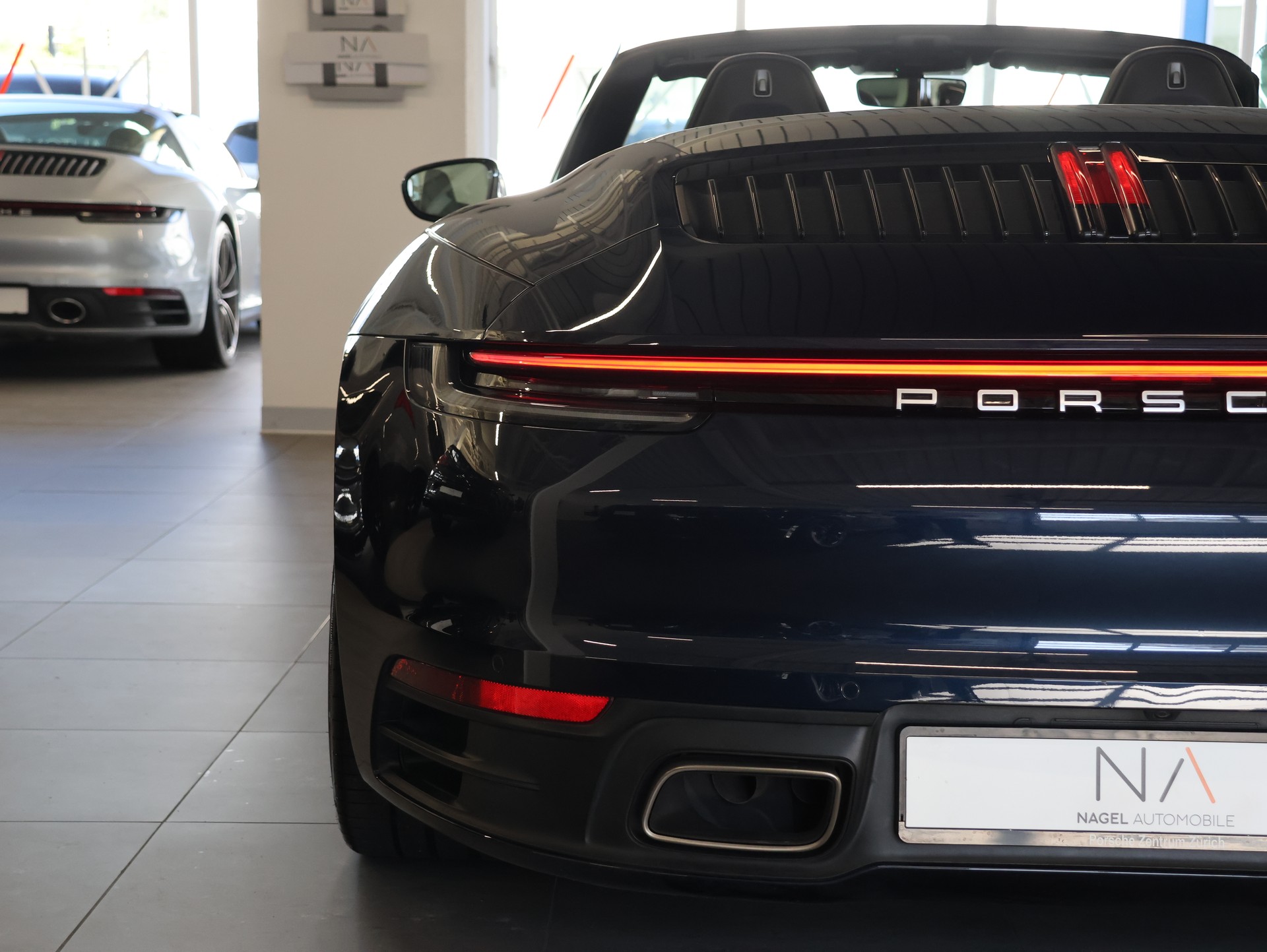 PORSCHE 911 Carrera Cabriolet PDK *APPROVED-GARANTIE 12.2027*-image-8