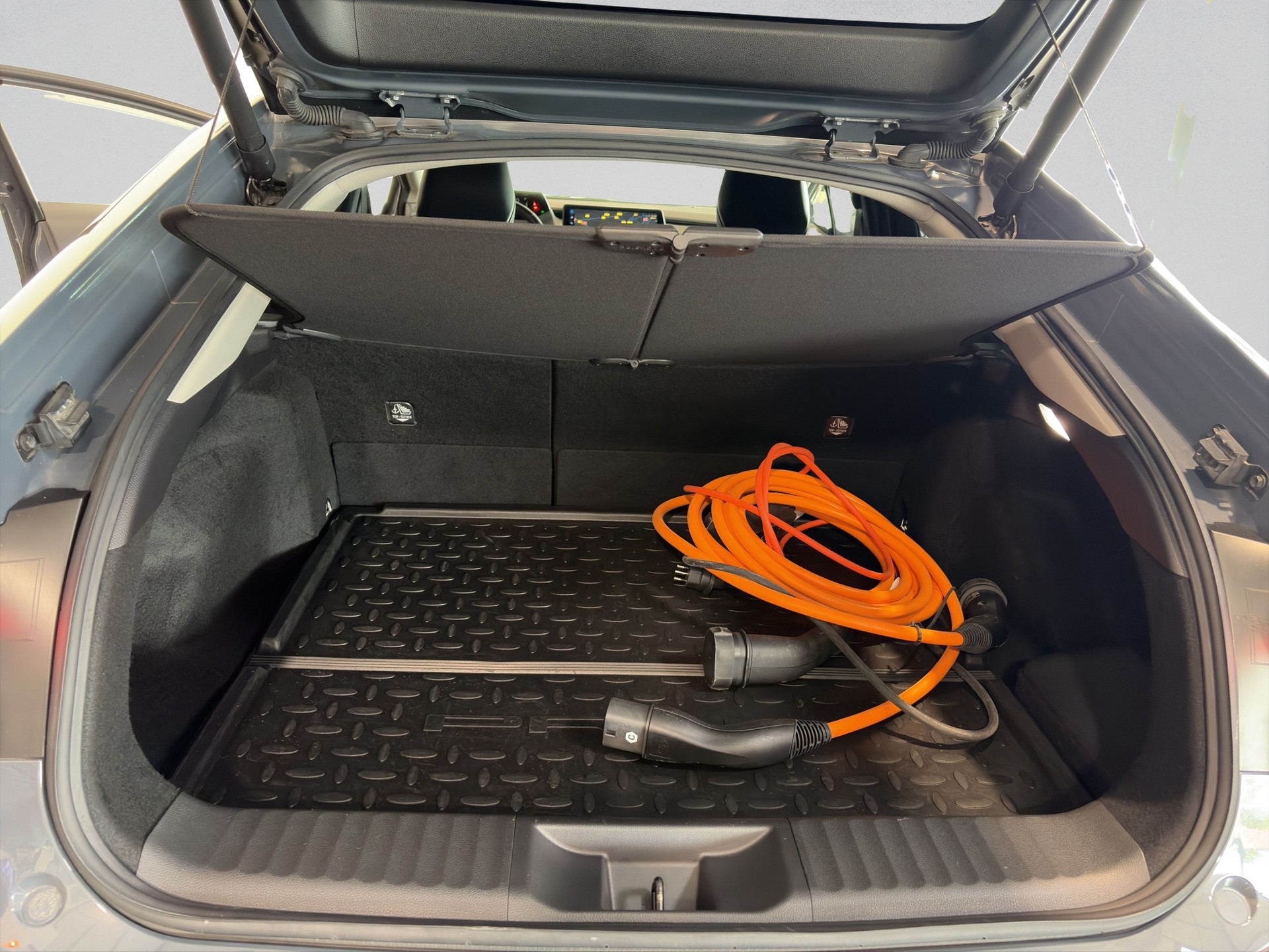 TOYOTA Prius 2,0 VVT-i Plug-in Hybrid Premium-image-13
