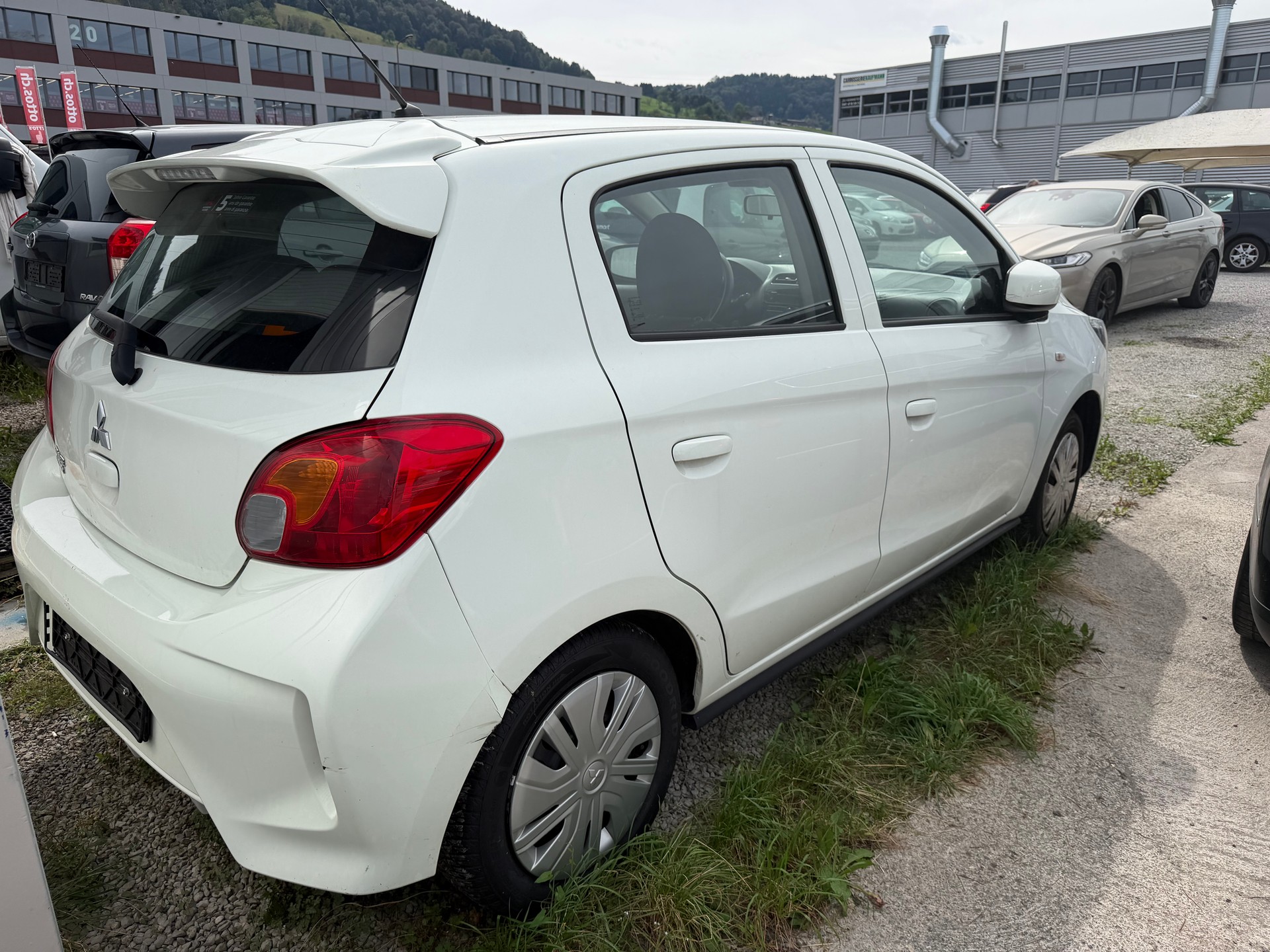 MITSUBISHI Space Star 1.0 Entry-image-3