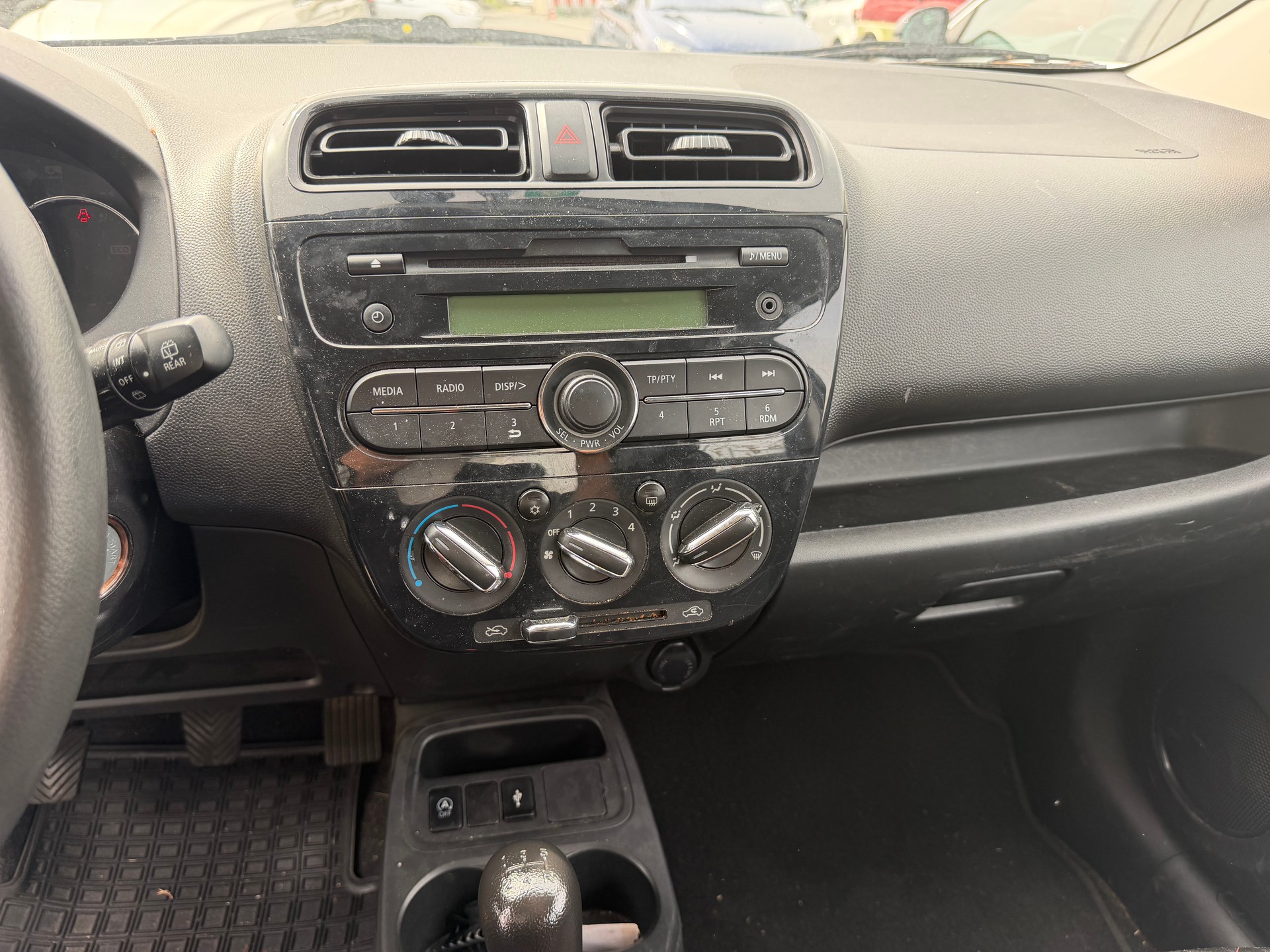 MITSUBISHI Space Star 1.0 Entry-image-8