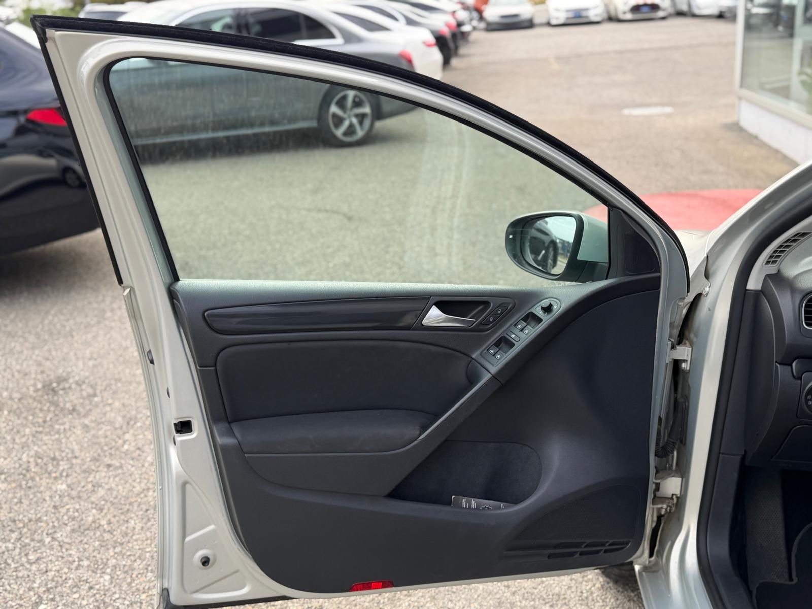 VW CrossGolf 1.4 TSI-image-6
