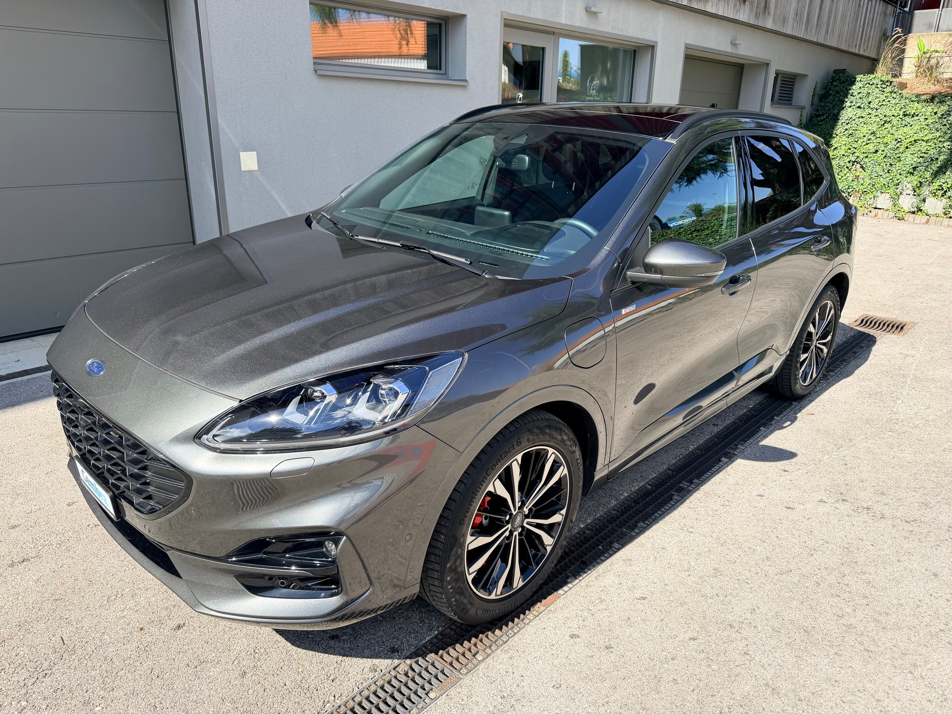 FORD Kuga 2.5 PHEV ST-Line X 2WD-image-0
