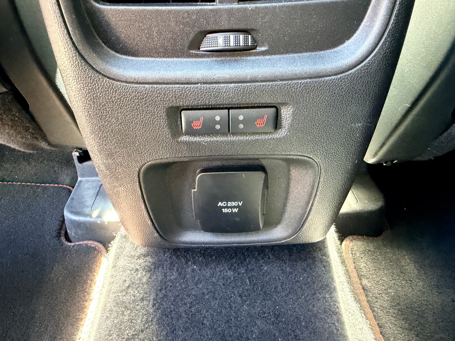 FORD Kuga 2.5 PHEV ST-Line X 2WD-image-8