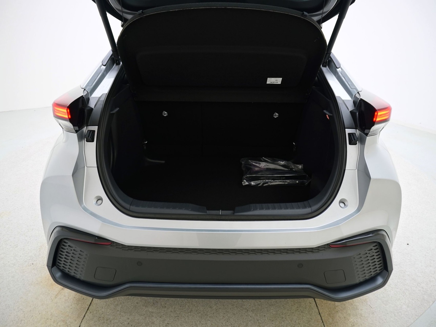 TOYOTA C-HR 2.0 HEV Style 4x4 đ€ mit Panorama Glasdach đ€ -image-22