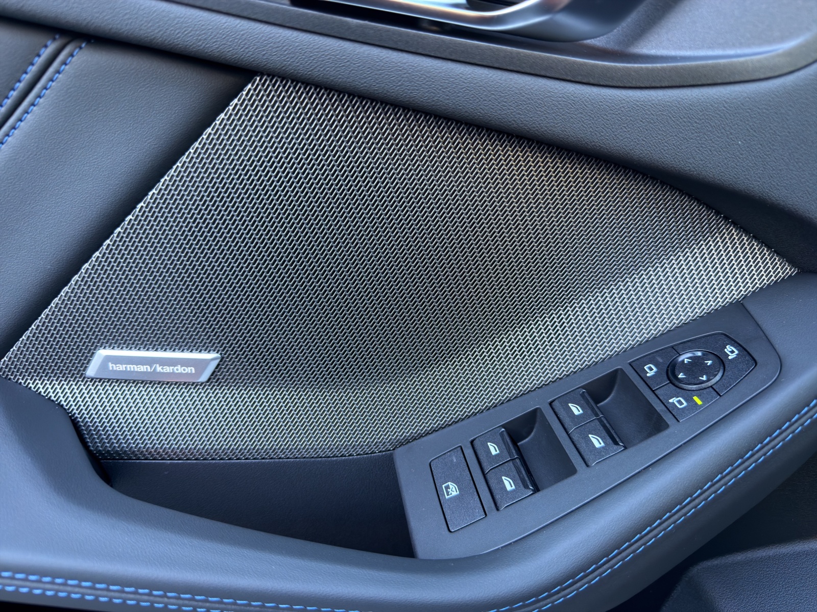 BMW M135i xDrive-image-16