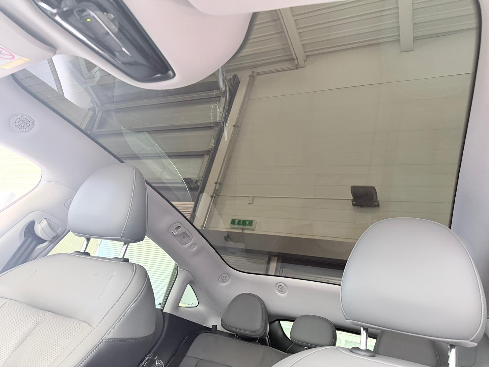 MG IM5 100 kWh Performance 20 4WD-image-9