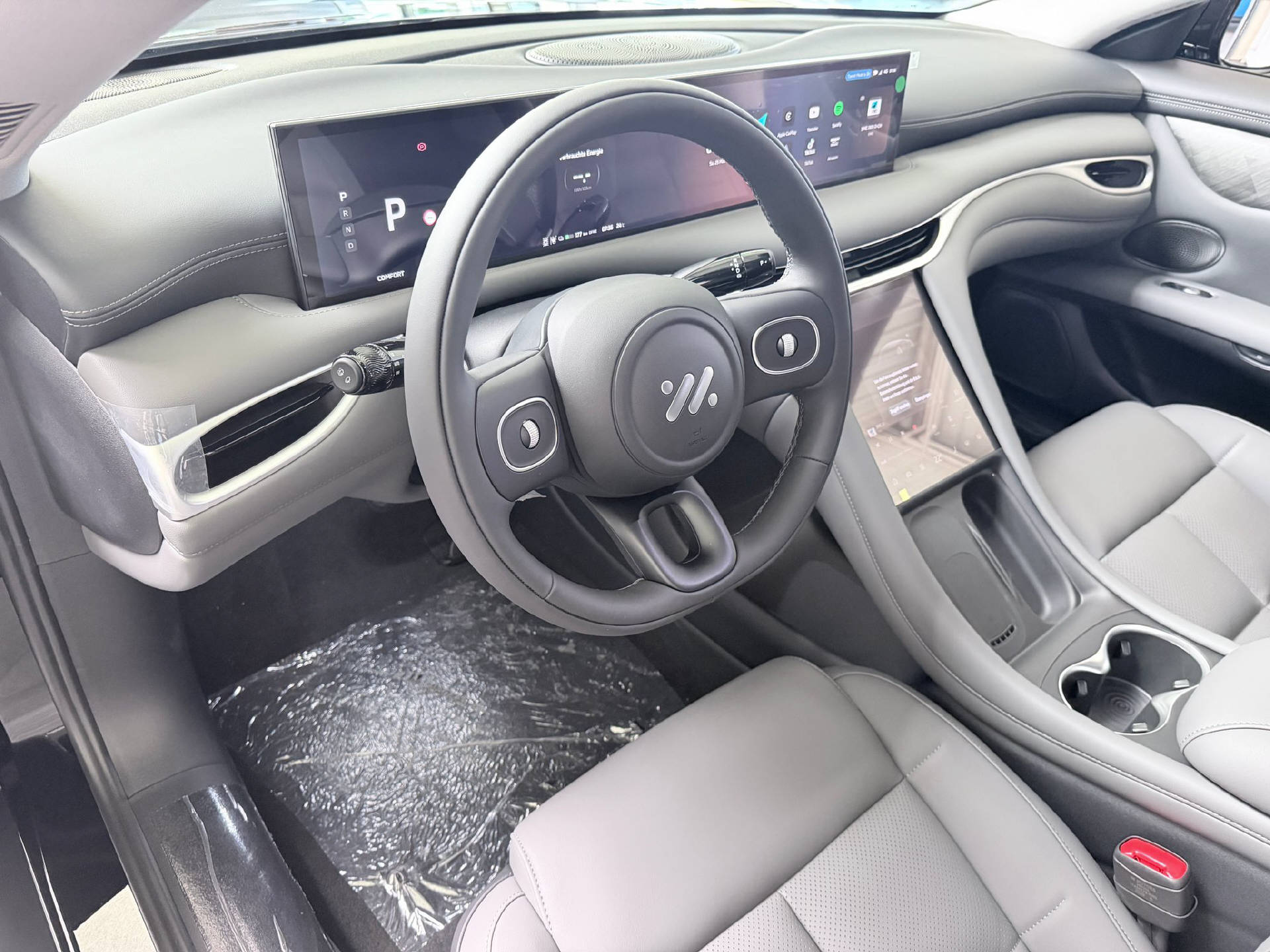 MG IM5 100 kWh Performance 20 4WD-image-5