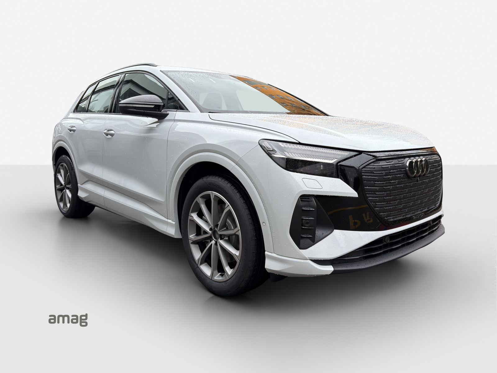 AUDI Q4 e-tron 45 Edition Swiss Ski quattro-image-5