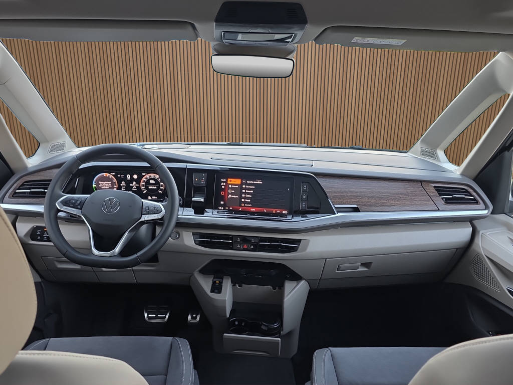 VW Multivan 1.5 TSI eHybrid kurz Style DSG 4motion-image-16
