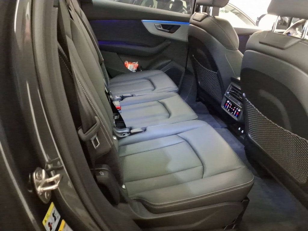 AUDI Q7 SUV TFSI qu.250 kW S line*7-Plätzer, Competition PLUS*-image-4