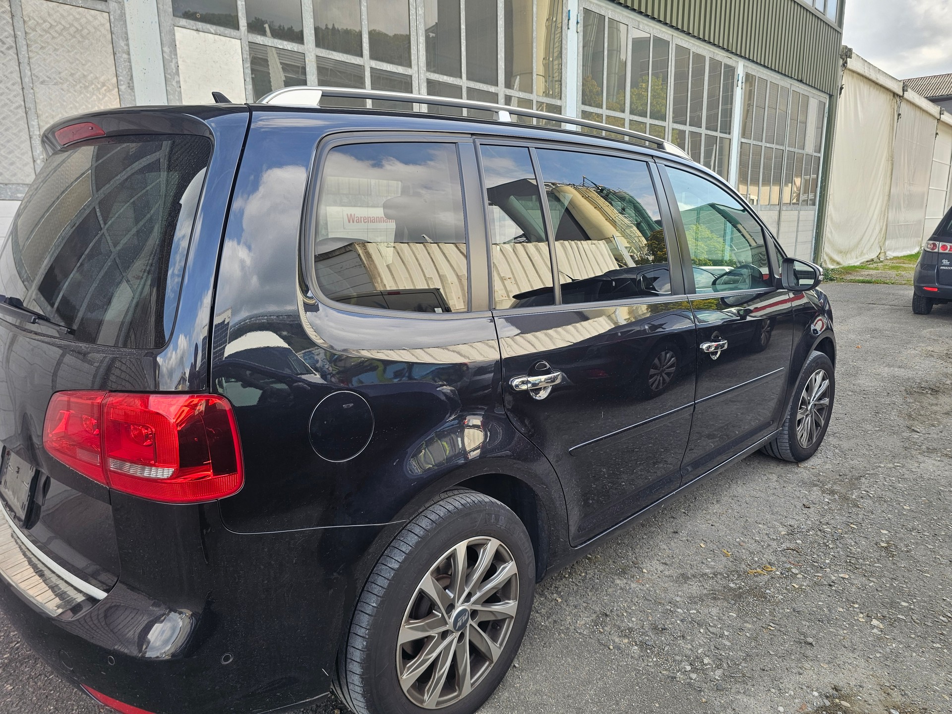 VW Touran 1.6 TDI Comfortline-image-5