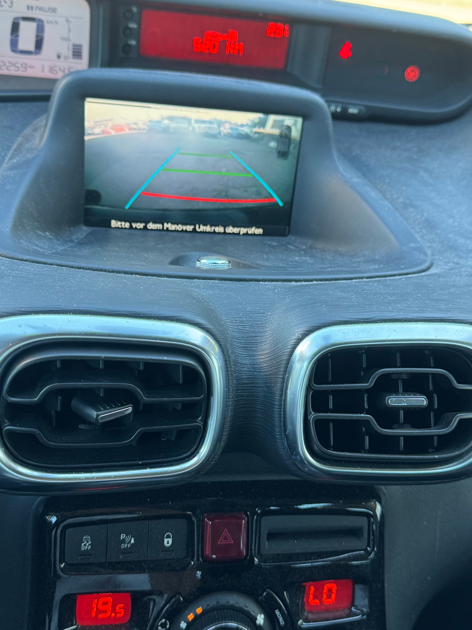 CITROEN C3 Picasso 1.6 HDi Sélection-image-8