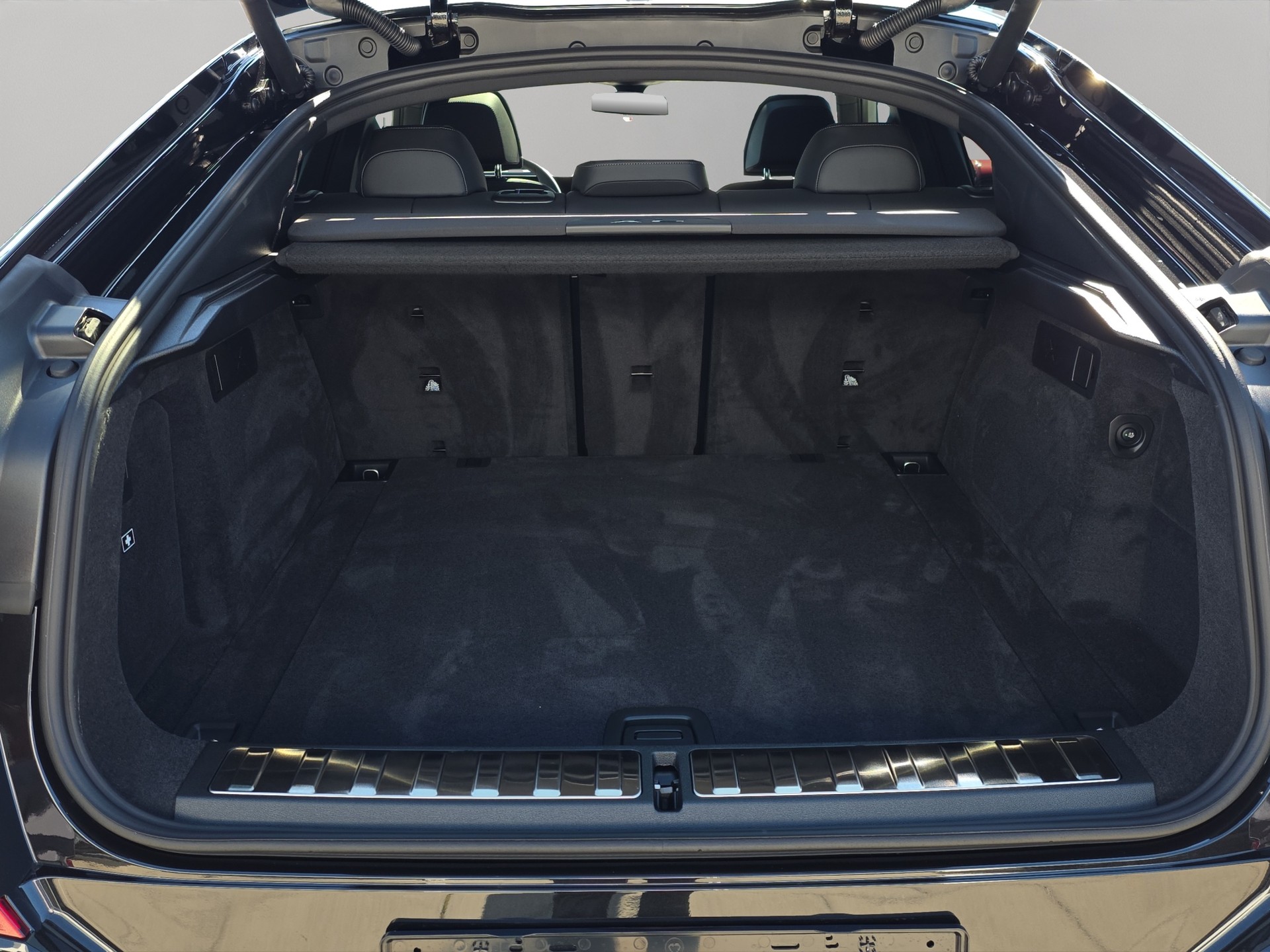 BMW X6 xDrive 48V 40d M Sport Pro Steptronic-image-17