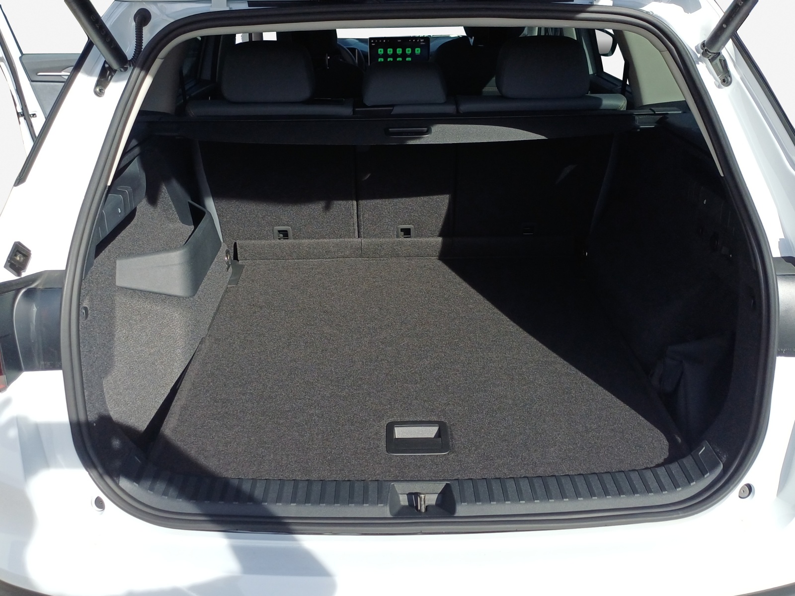 AUDI Q3 Sportback e-hybrid 200 kW S tronig-image-12