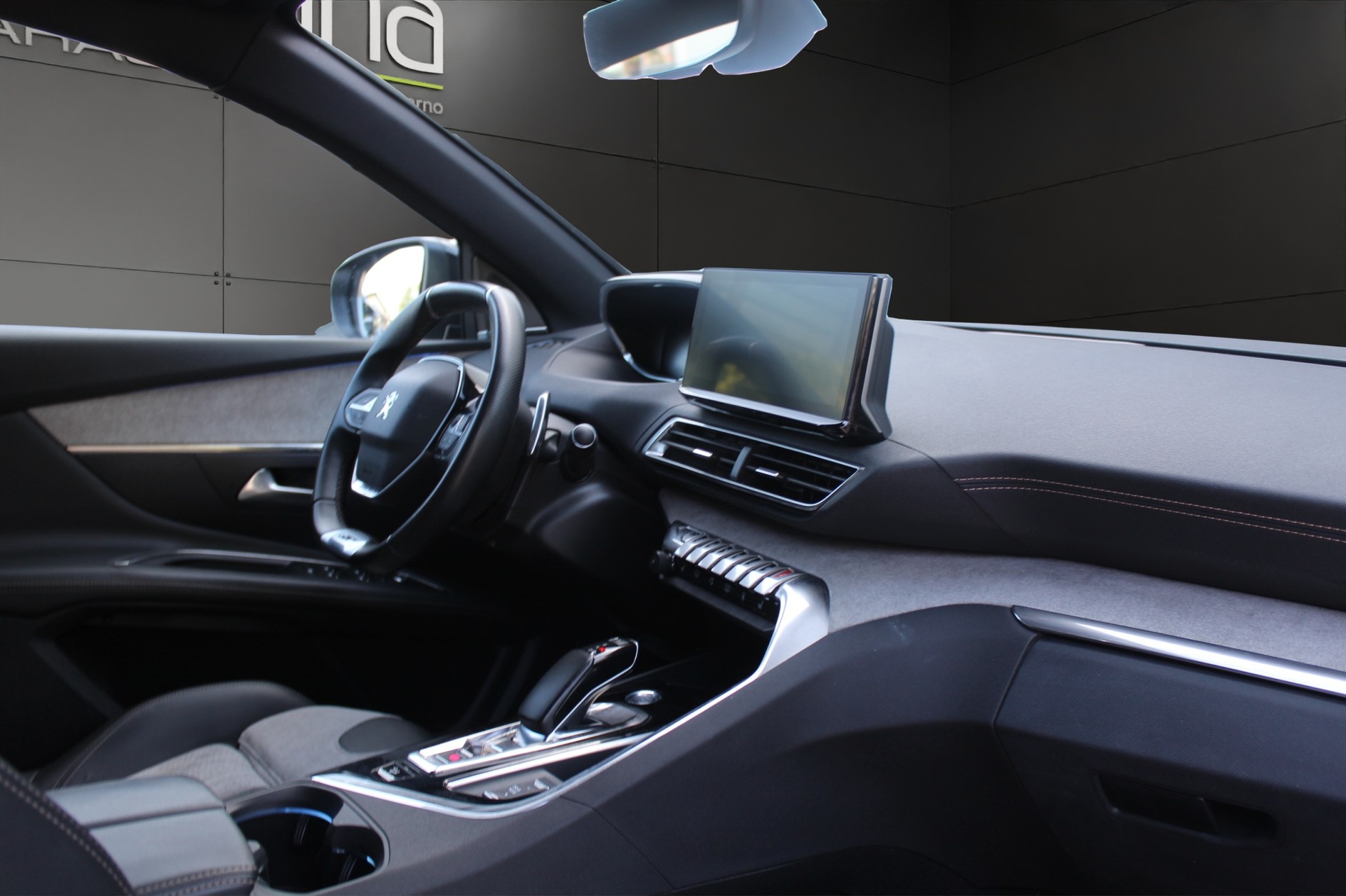 PEUGEOT 3008 1.6 Plug-in Hybrid4 GT Pack-image-8