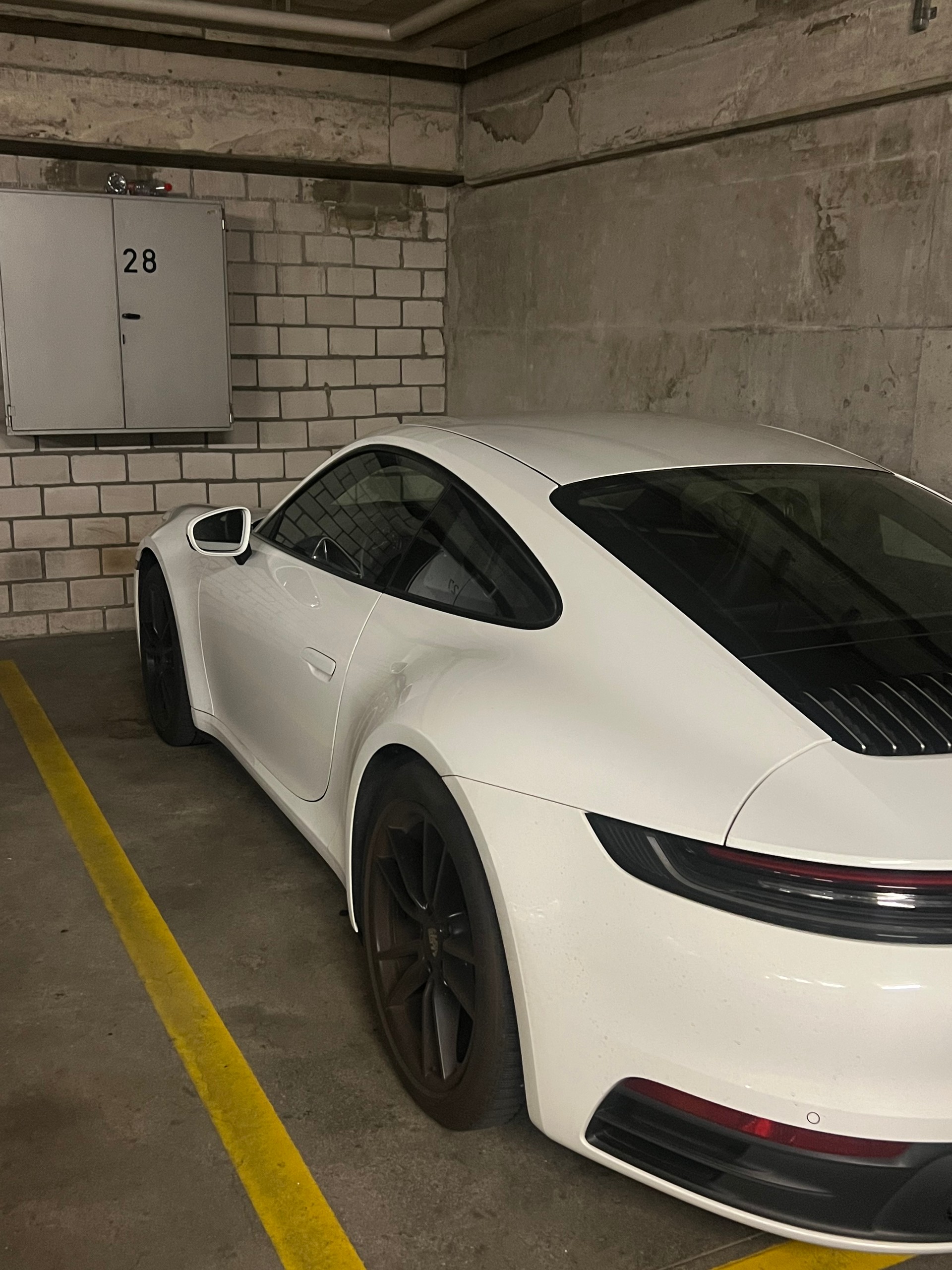 PORSCHE 3.0 Carrera 4 PDK-image-1