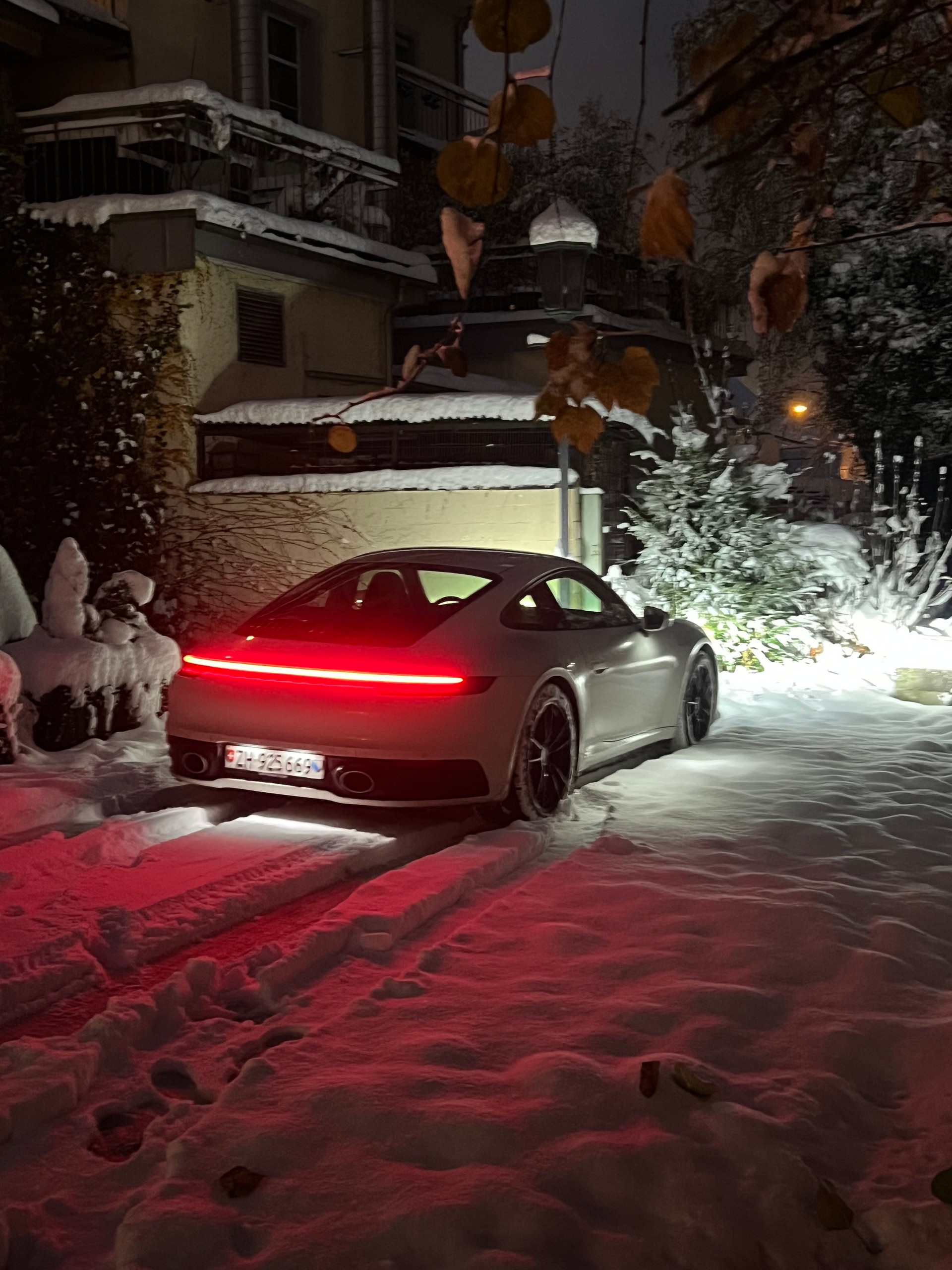 PORSCHE 3.0 Carrera 4 PDK-image-3