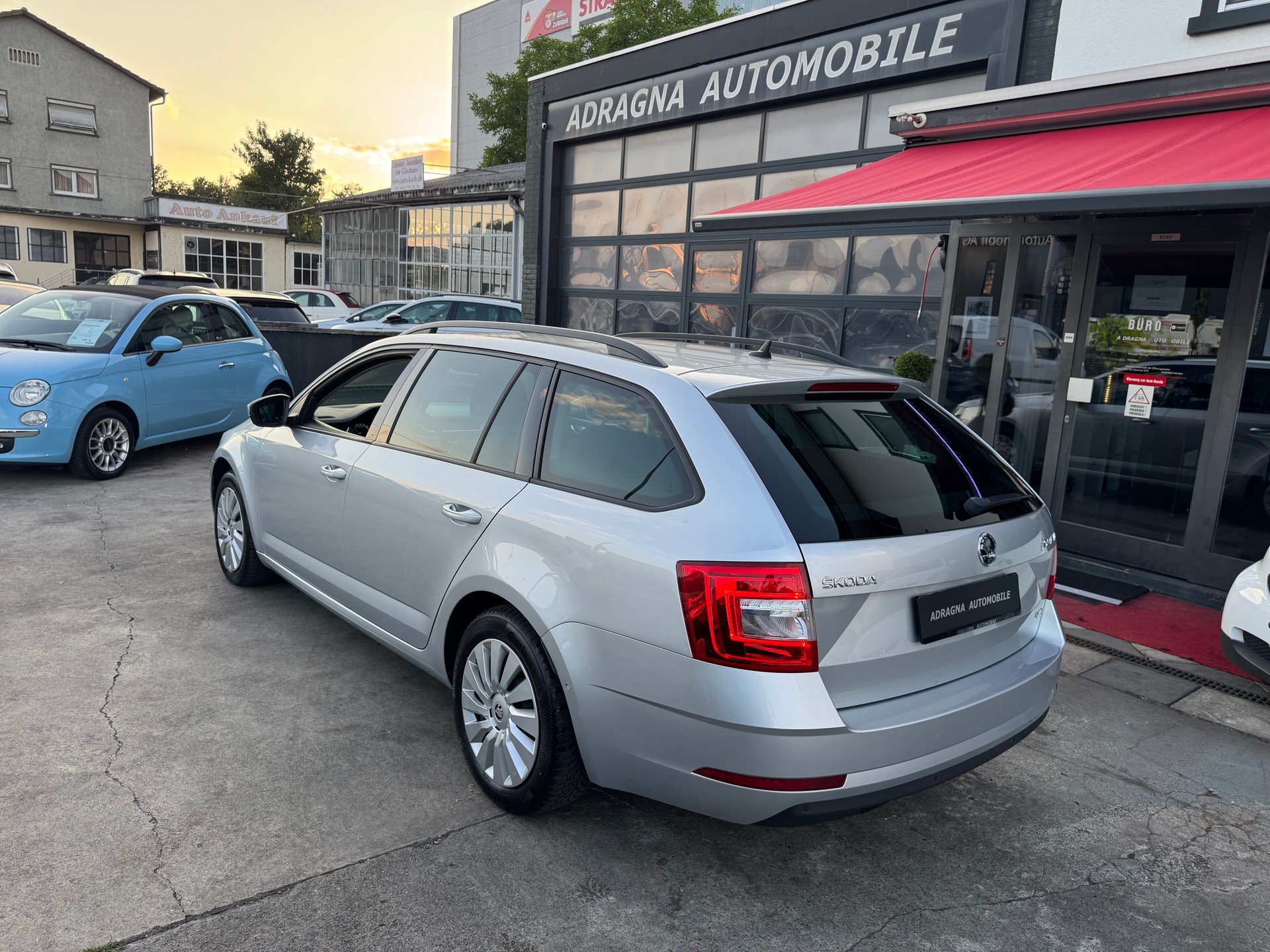SKODA Octavia Combi 2.0 TDI Ambition 4x4-image-5