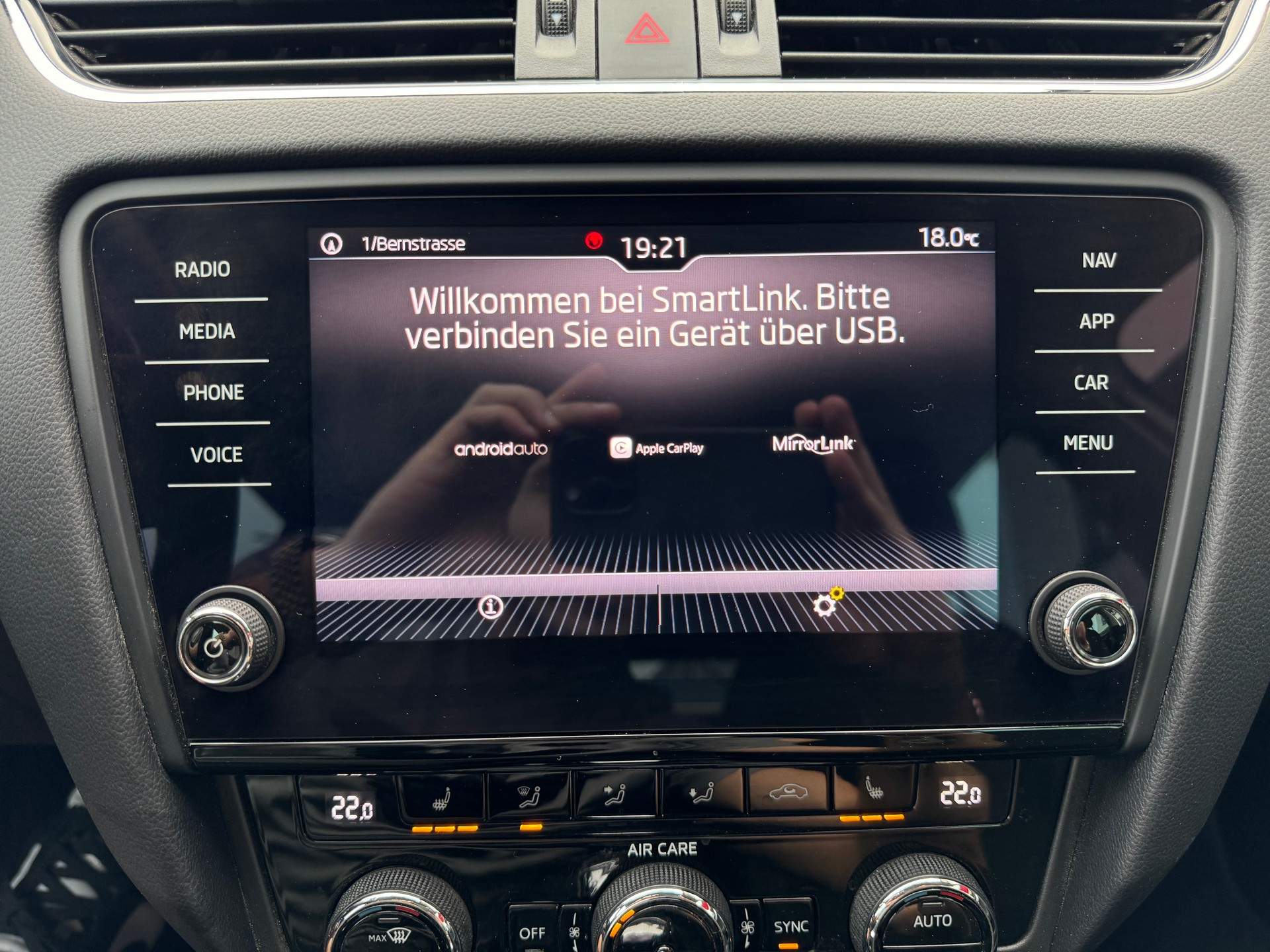 SKODA Octavia Combi 2.0 TDI Ambition 4x4-image-18