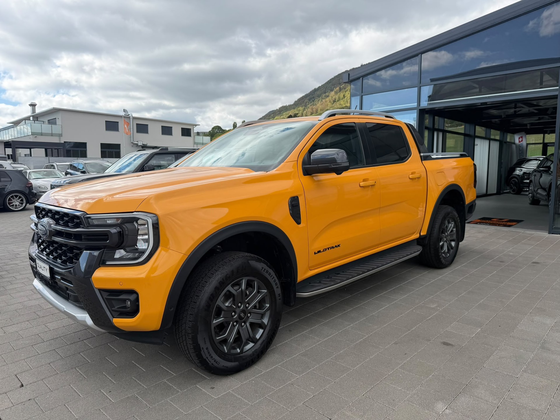 FORD Ranger Wildtrak 2.0 Eco Blue e-4WD Automat Leasing bis 450.- pro Monate-showroom-element-1