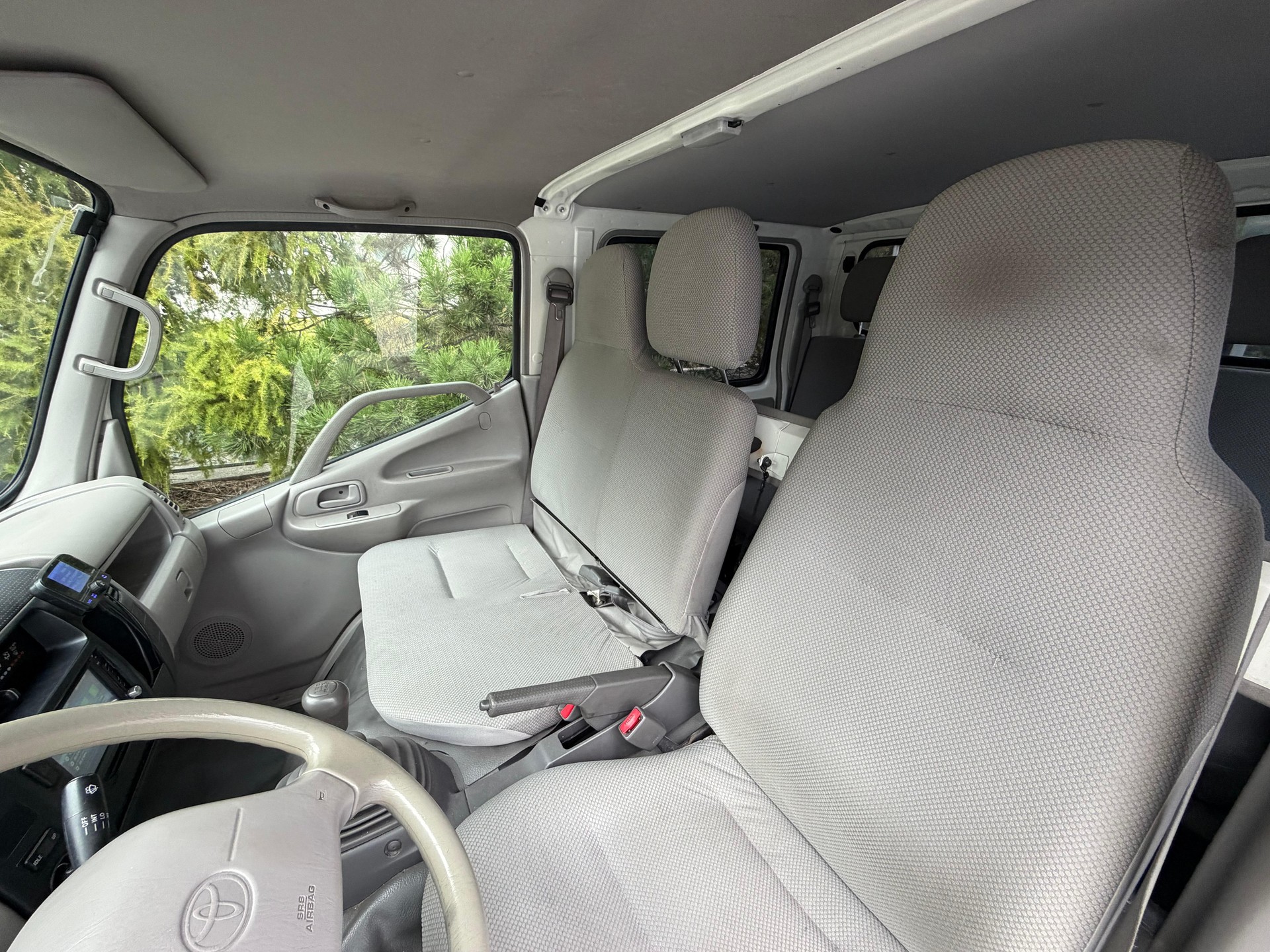 TOYOTA Dyna 100 DKab.-Ch. SWB 3.0 D-4D-image-9