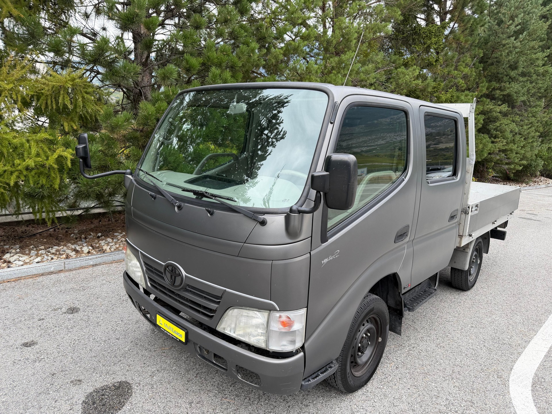 TOYOTA Dyna 100 DKab.-Ch. SWB 3.0 D-4D-image-4
