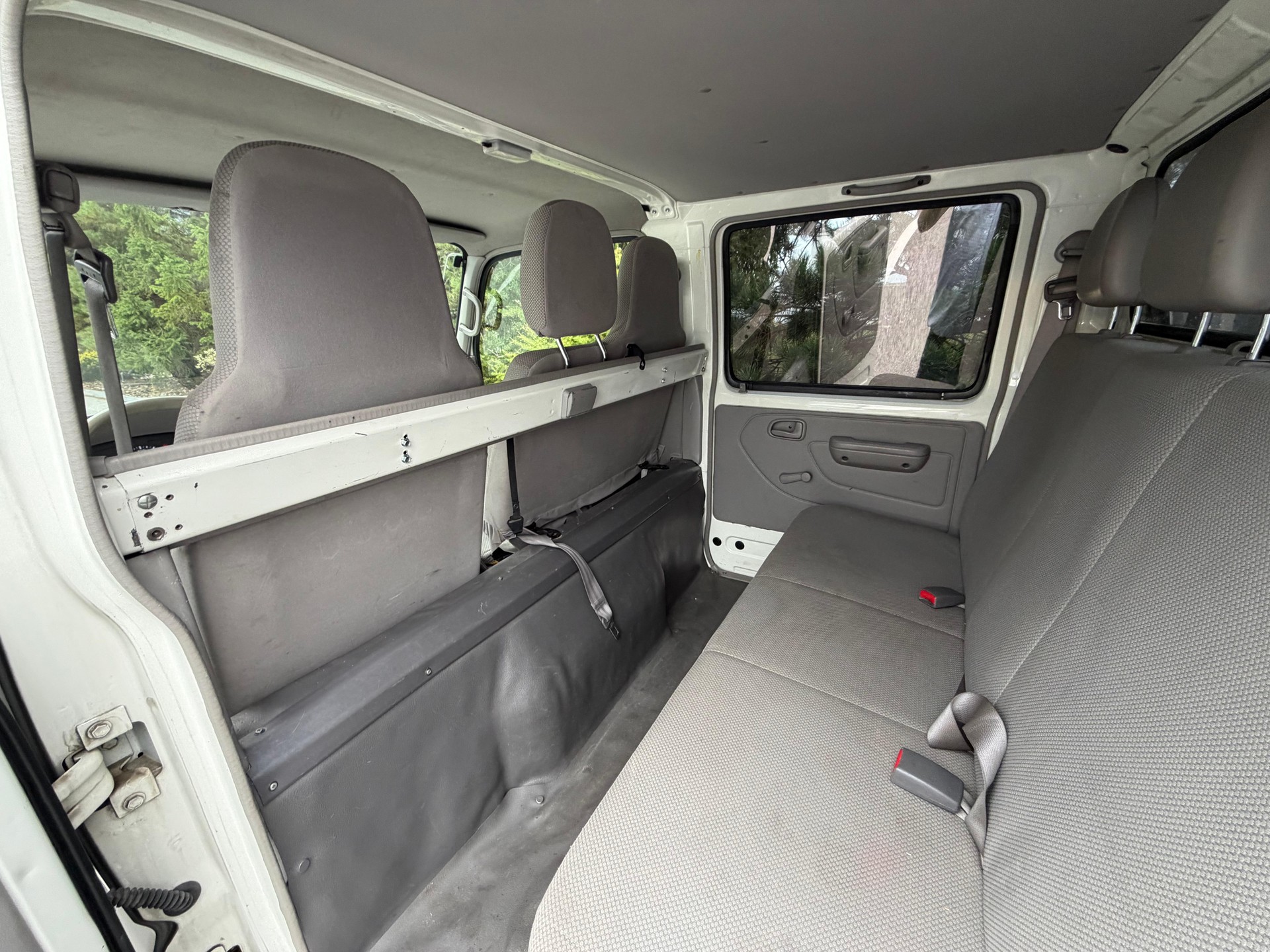 TOYOTA Dyna 100 DKab.-Ch. SWB 3.0 D-4D-image-11