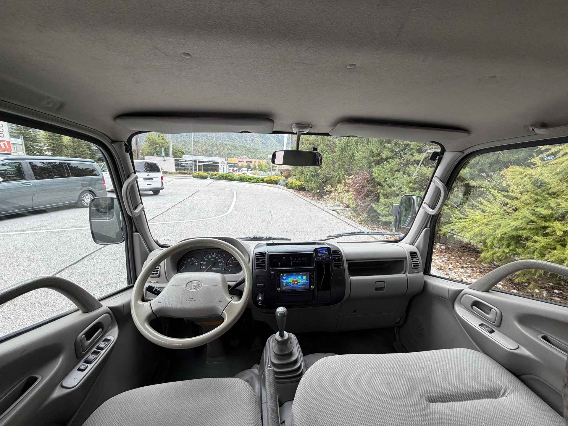 TOYOTA Dyna 100 DKab.-Ch. SWB 3.0 D-4D-image-14