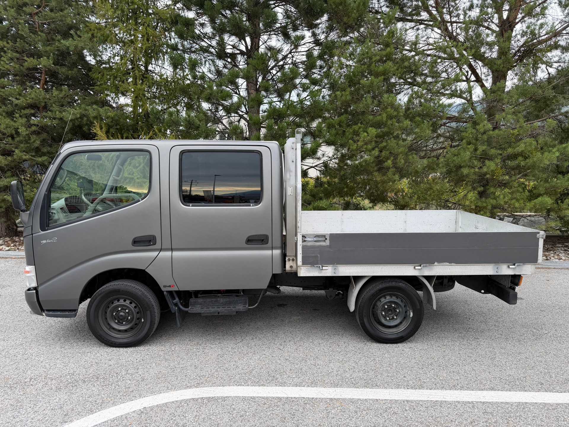 TOYOTA Dyna 100 DKab.-Ch. SWB 3.0 D-4D-image-3