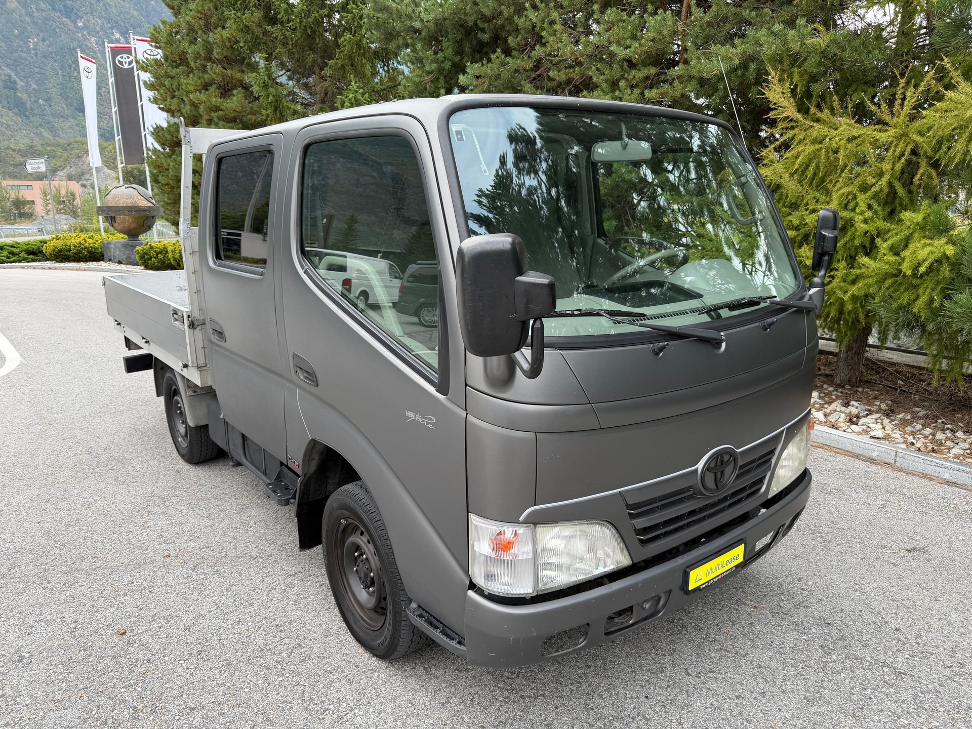 TOYOTA Dyna 100 DKab.-Ch. SWB 3.0 D-4D-image-1
