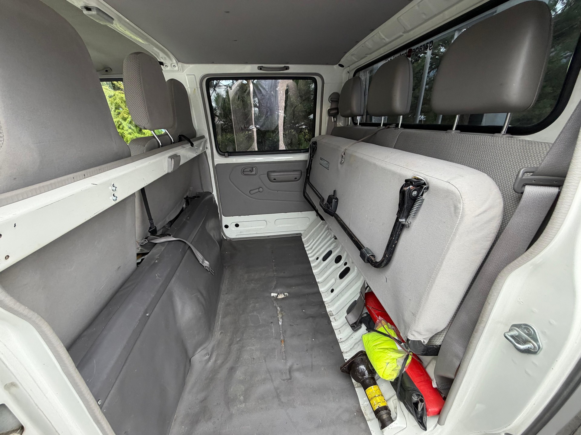 TOYOTA Dyna 100 DKab.-Ch. SWB 3.0 D-4D-image-12