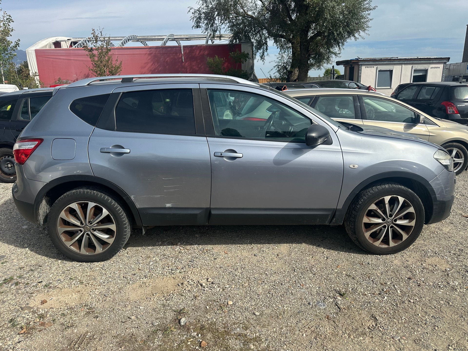NISSAN Qashqai 2.0 dCi 4WD acenta-image-2