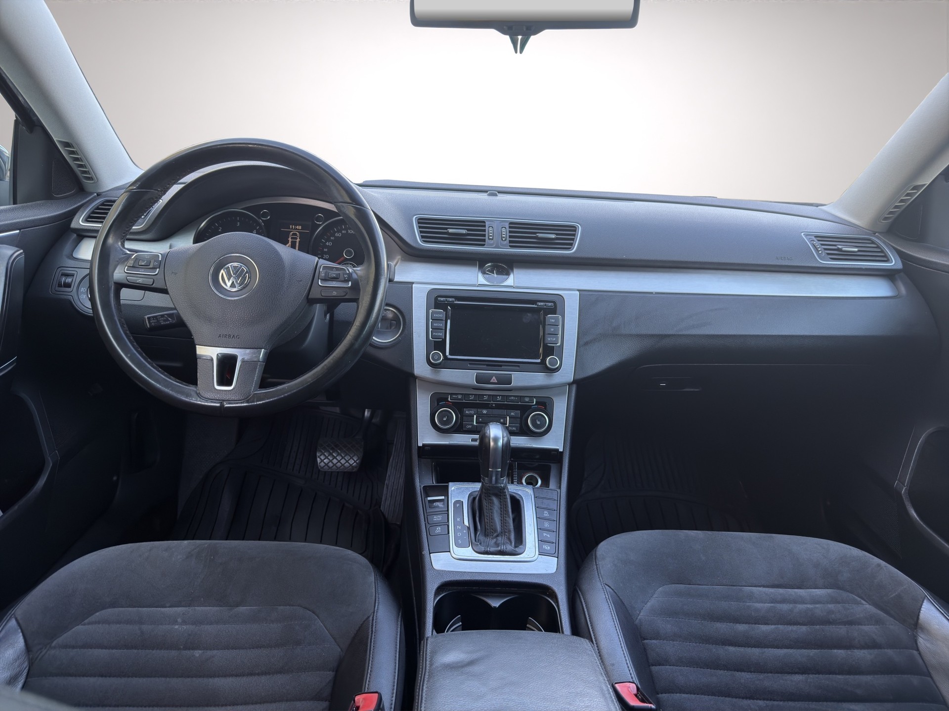 VW Passat Variant 2.0 TDI BMT Comfortline DSG-image-12