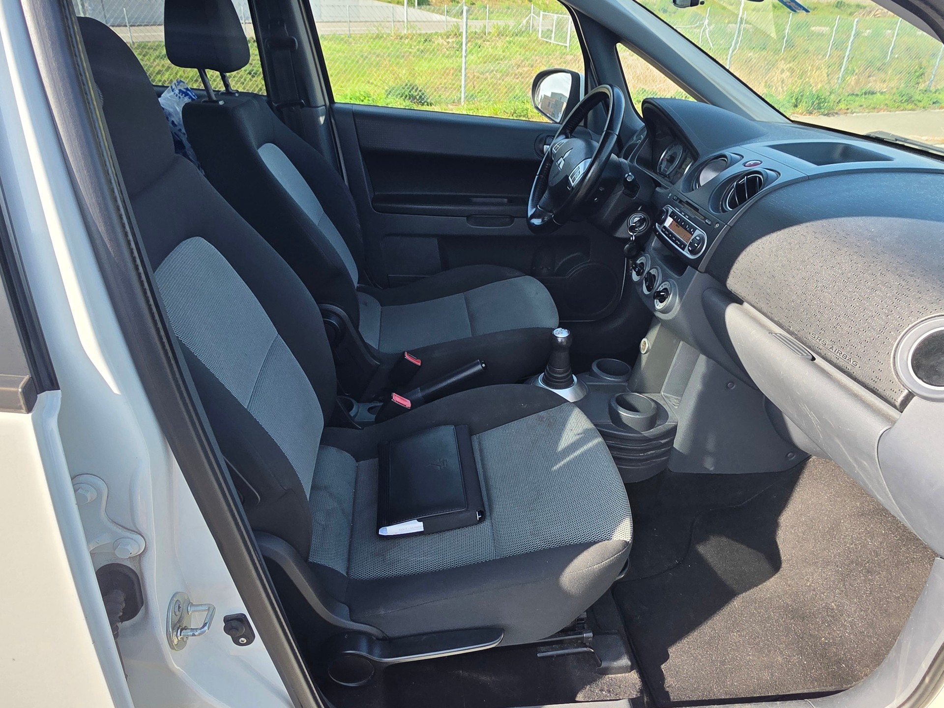 MITSUBISHI Colt 1.3 16V Jubilé (35) Allshift-image-6