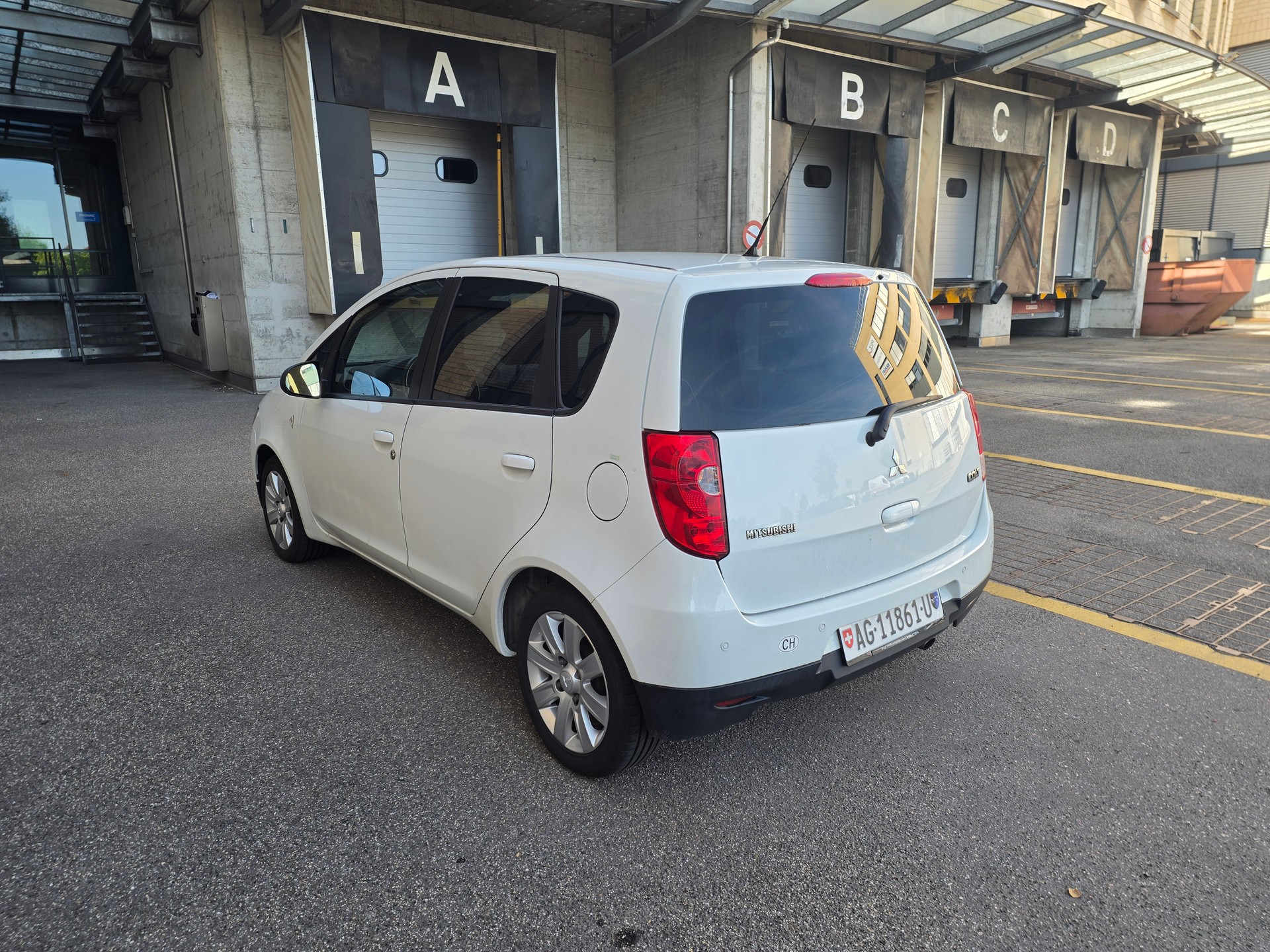 MITSUBISHI Colt 1.3 16V Jubilé (35) Allshift-image-3