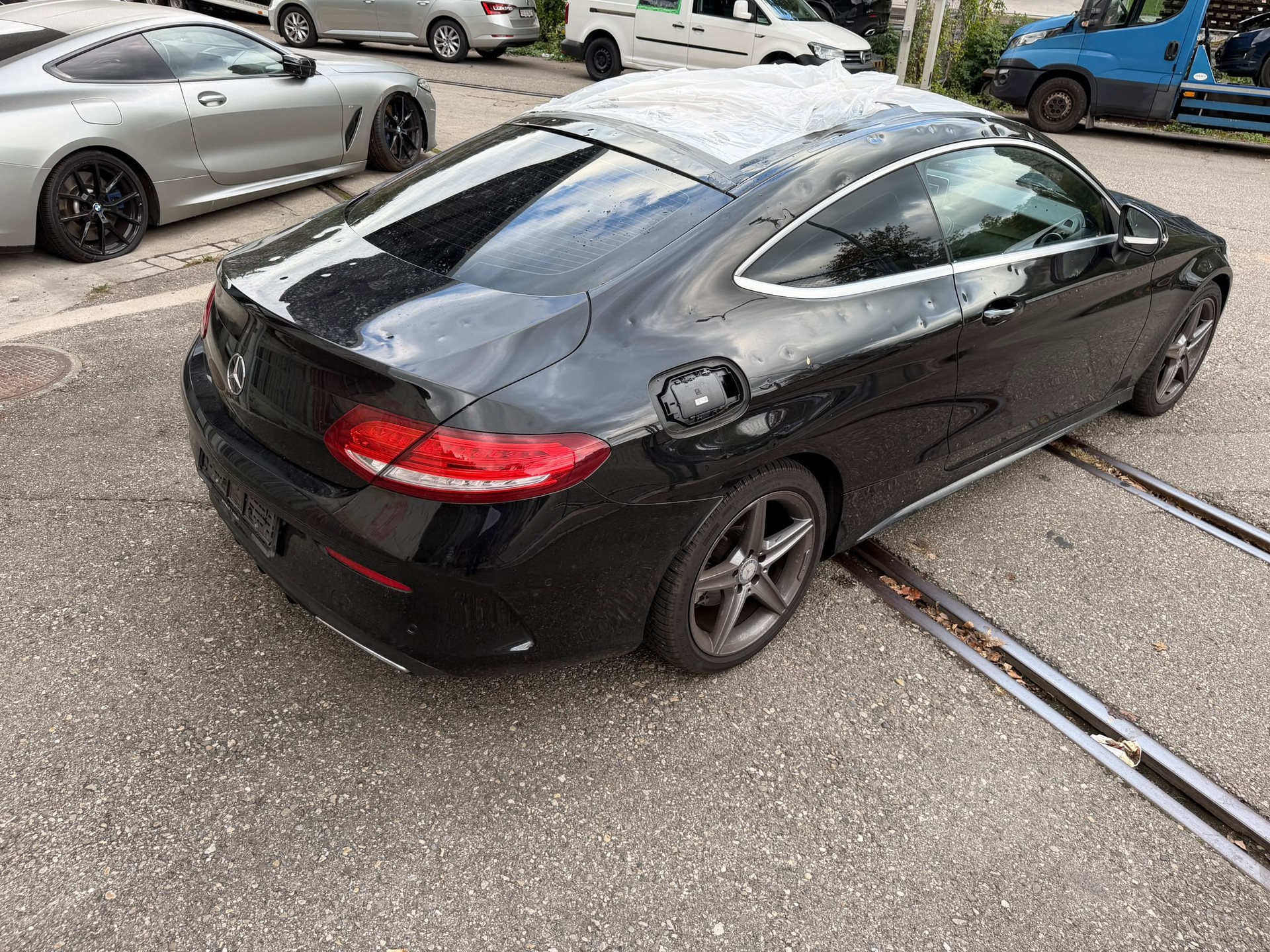 MERCEDES-BENZ C 220 d Cabriolet AMG Line 9G-Tronic-image-11