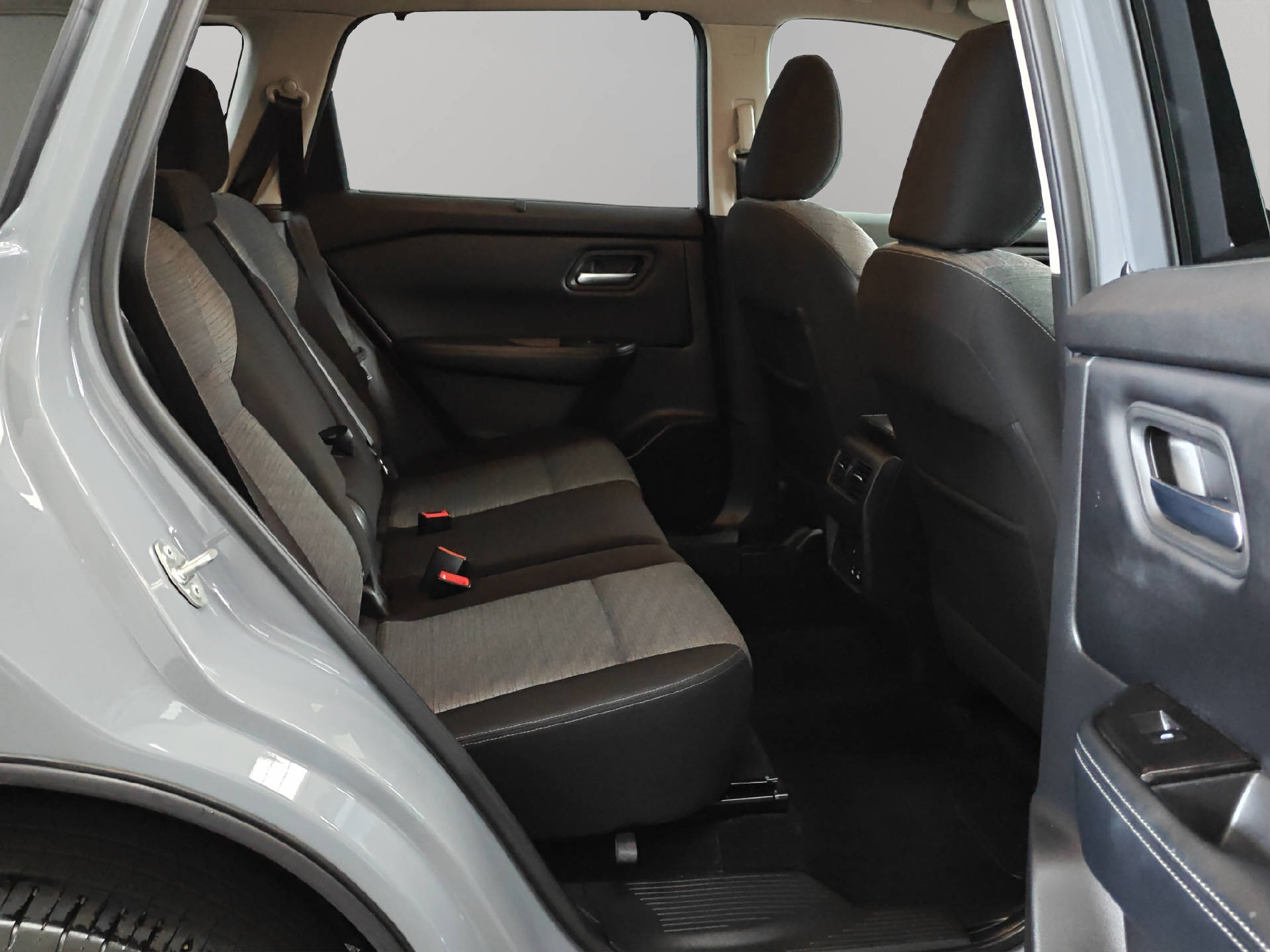 NISSAN X-Trail 1.5 VC-T N-Connecta e-4orce 7P-image-6