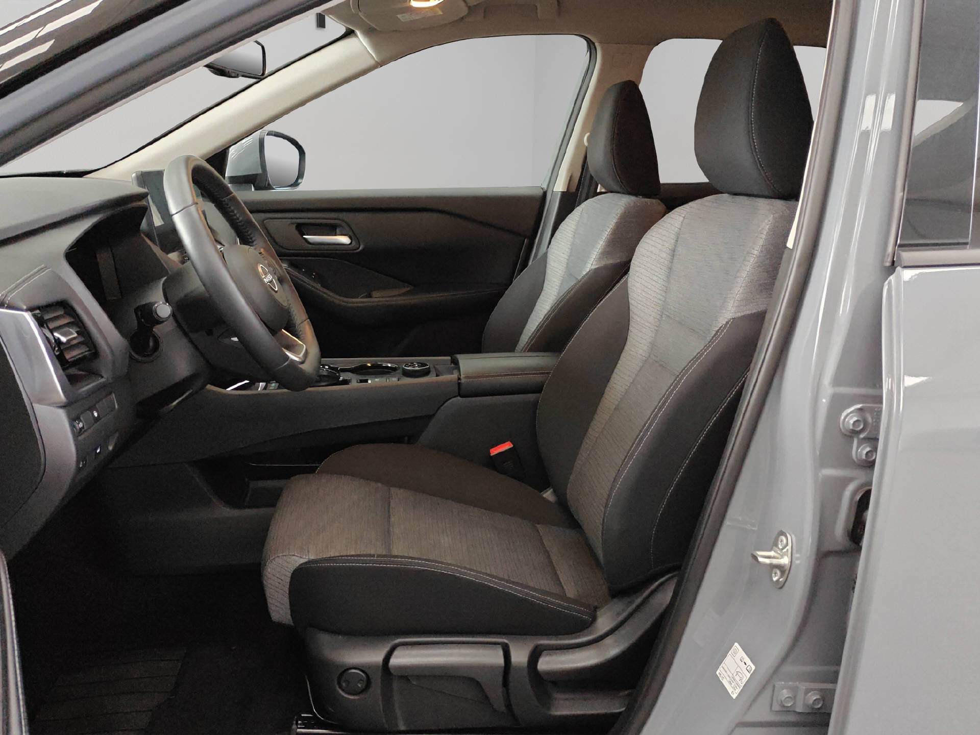 NISSAN X-Trail 1.5 VC-T N-Connecta e-4orce 7P-image-4