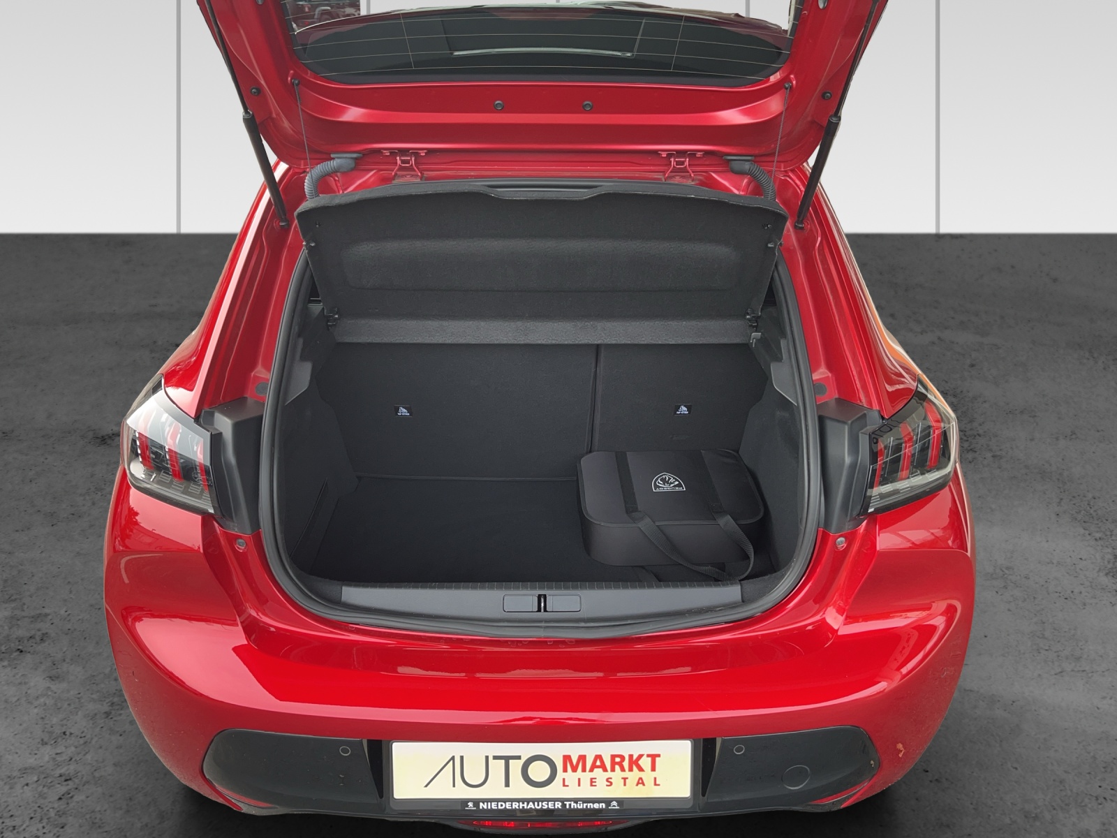PEUGEOT 208 Elektrik GT Pack-image-11