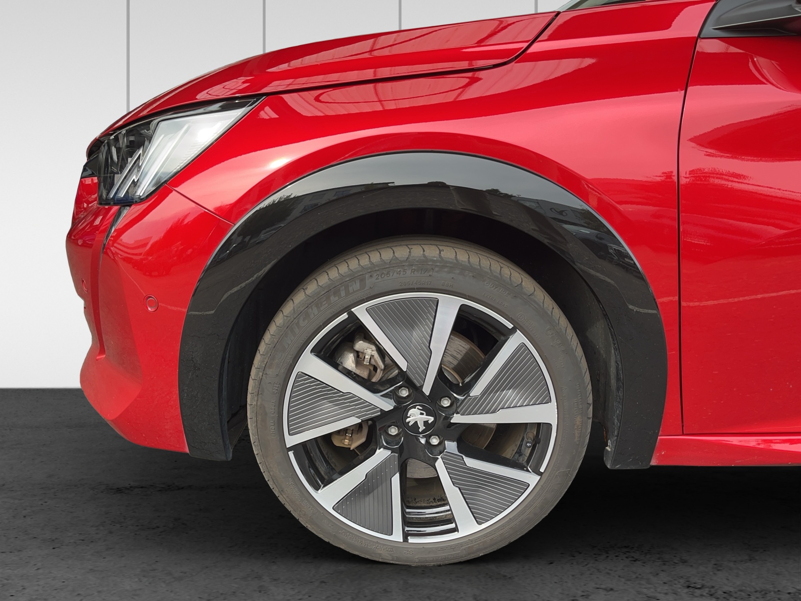 PEUGEOT 208 Elektrik GT Pack-image-12