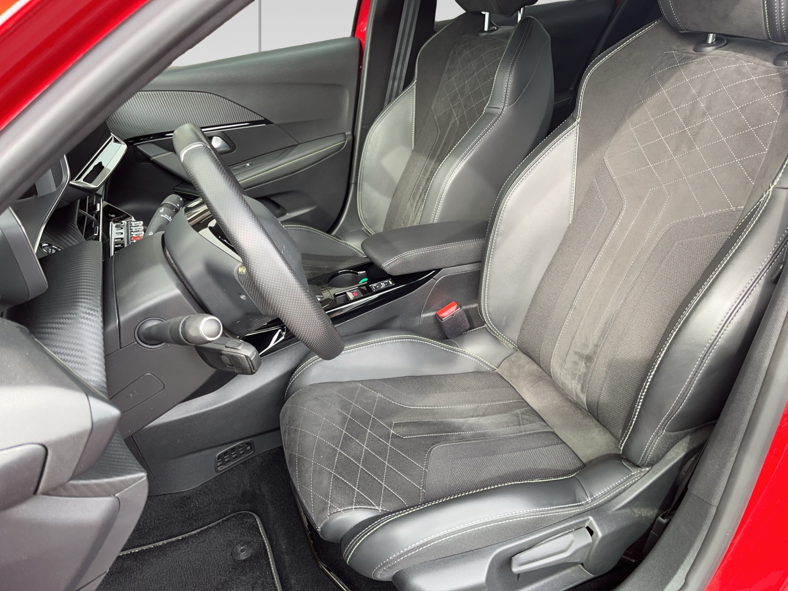 PEUGEOT 208 Elektrik GT Pack-image-6