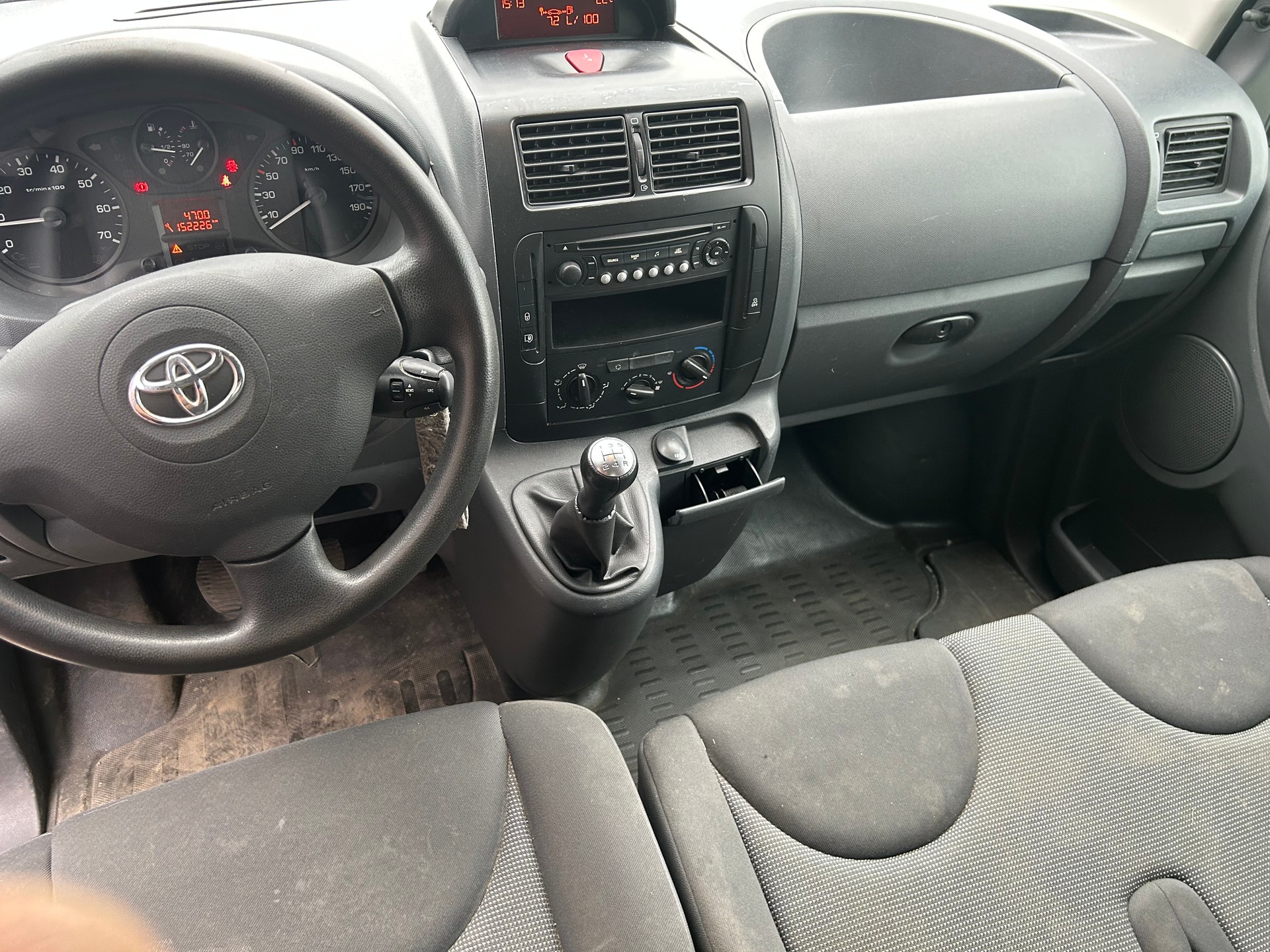 TOYOTA Proace 1.6D Glass Van Terra L2H1 mit frische Ab MFK und Service-image-12