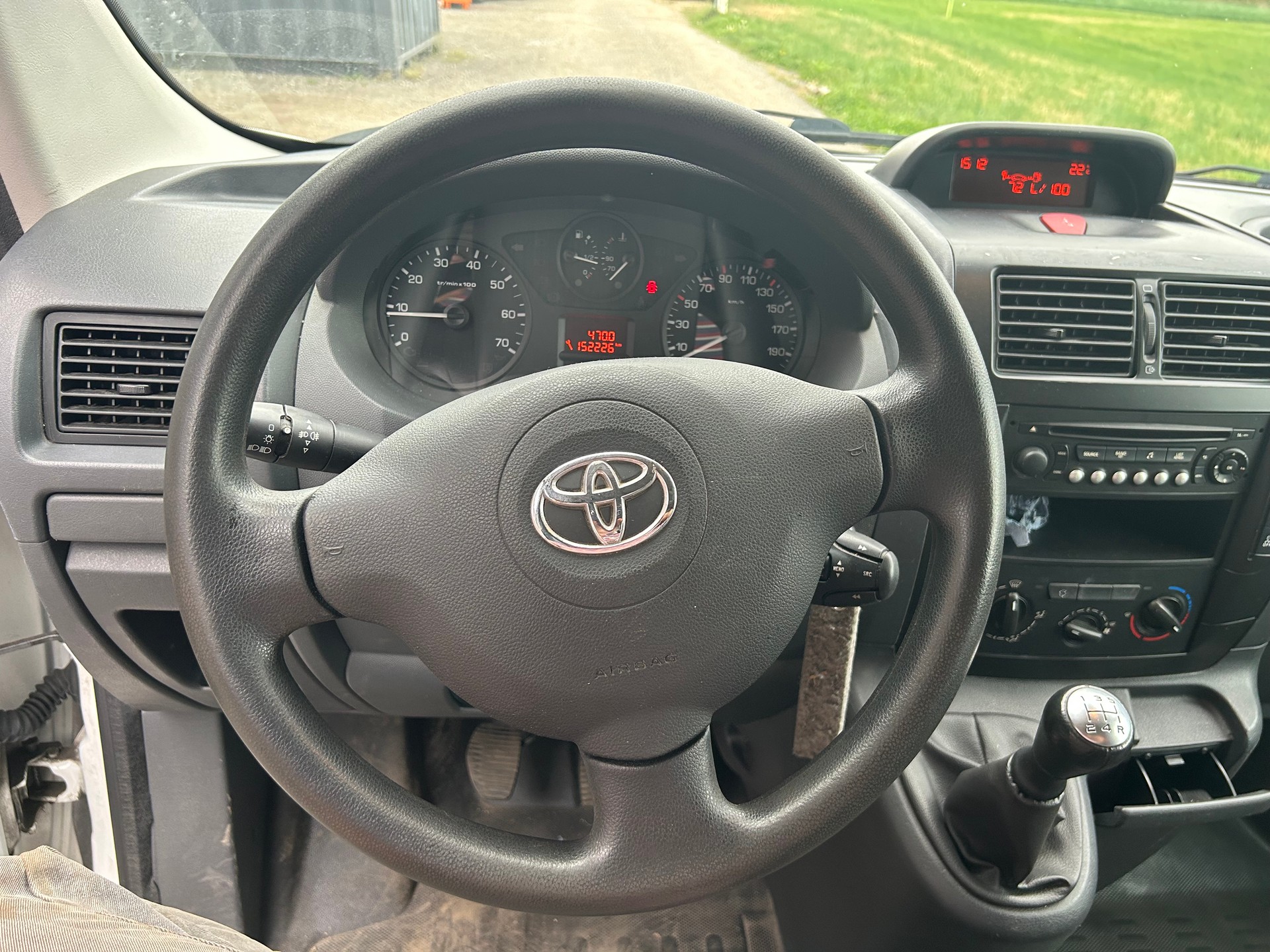 TOYOTA Proace 1.6D Glass Van Terra L2H1 mit frische Ab MFK und Service-image-7