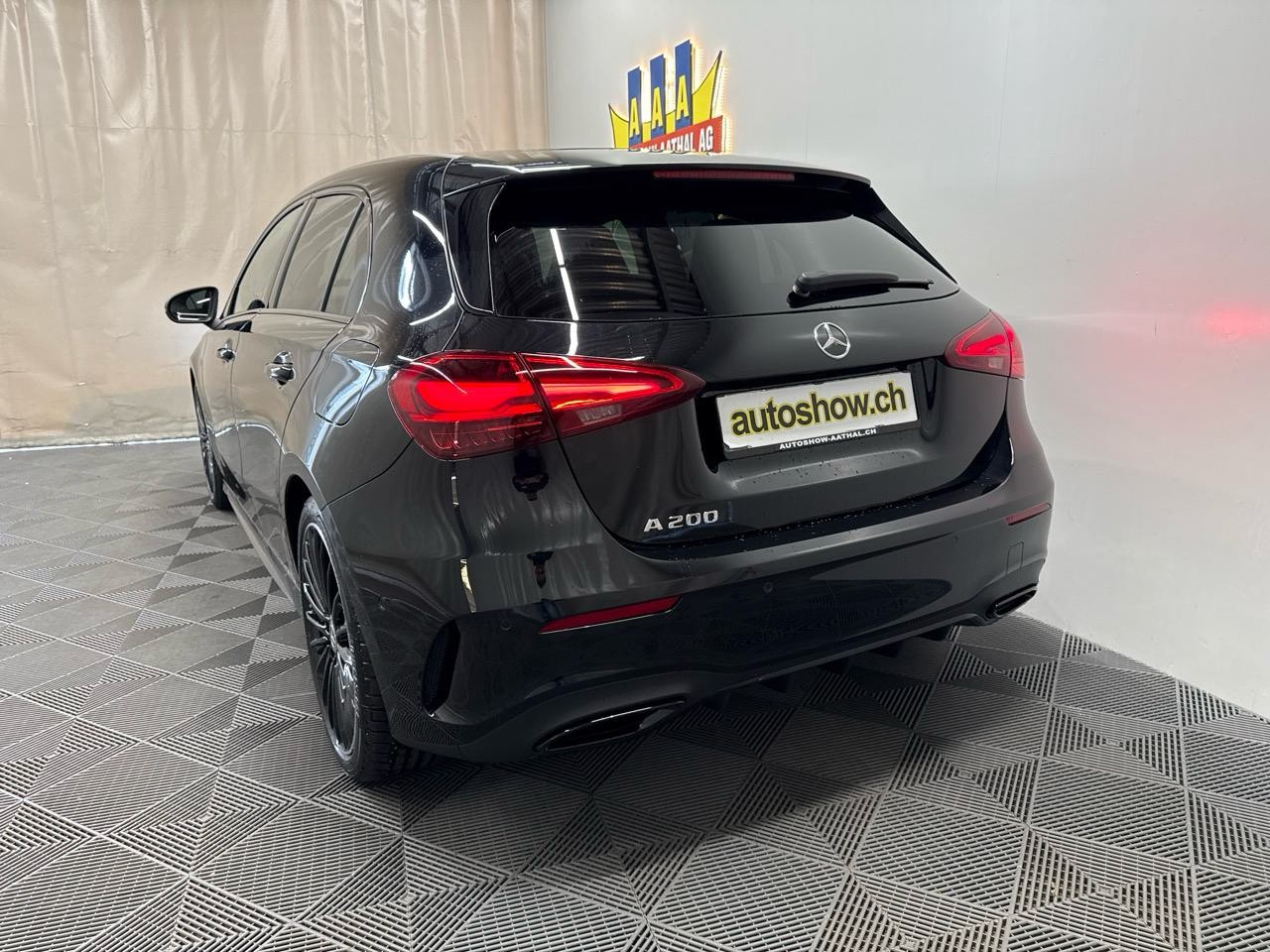 MERCEDES-BENZ A 200 DCT AMG Special Edition-image-11