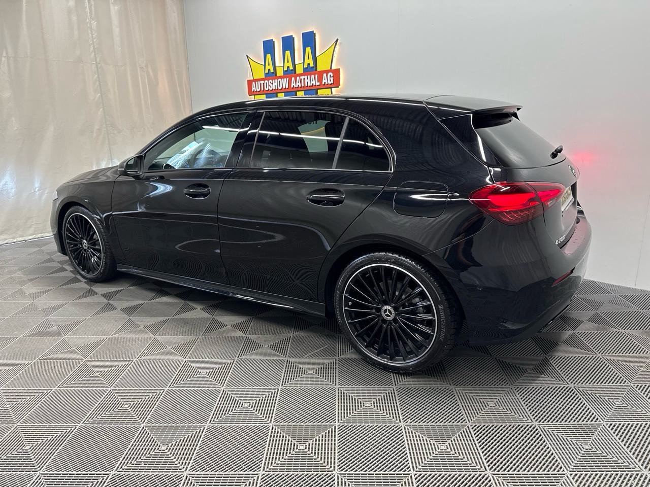 MERCEDES-BENZ A 200 DCT AMG Special Edition-image-1