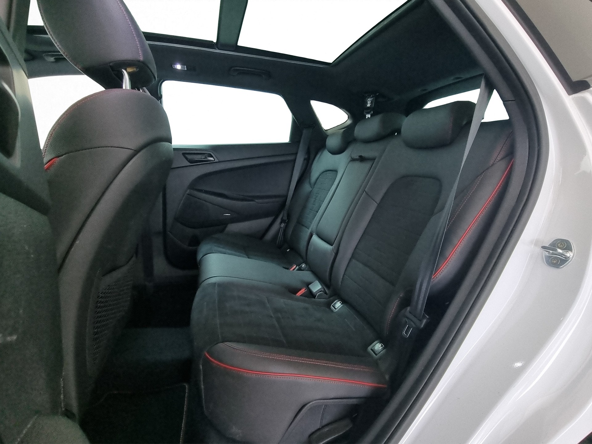 HYUNDAI Tucson 2.0 CRDi N-Line 4WD Aut. AHK-image-6