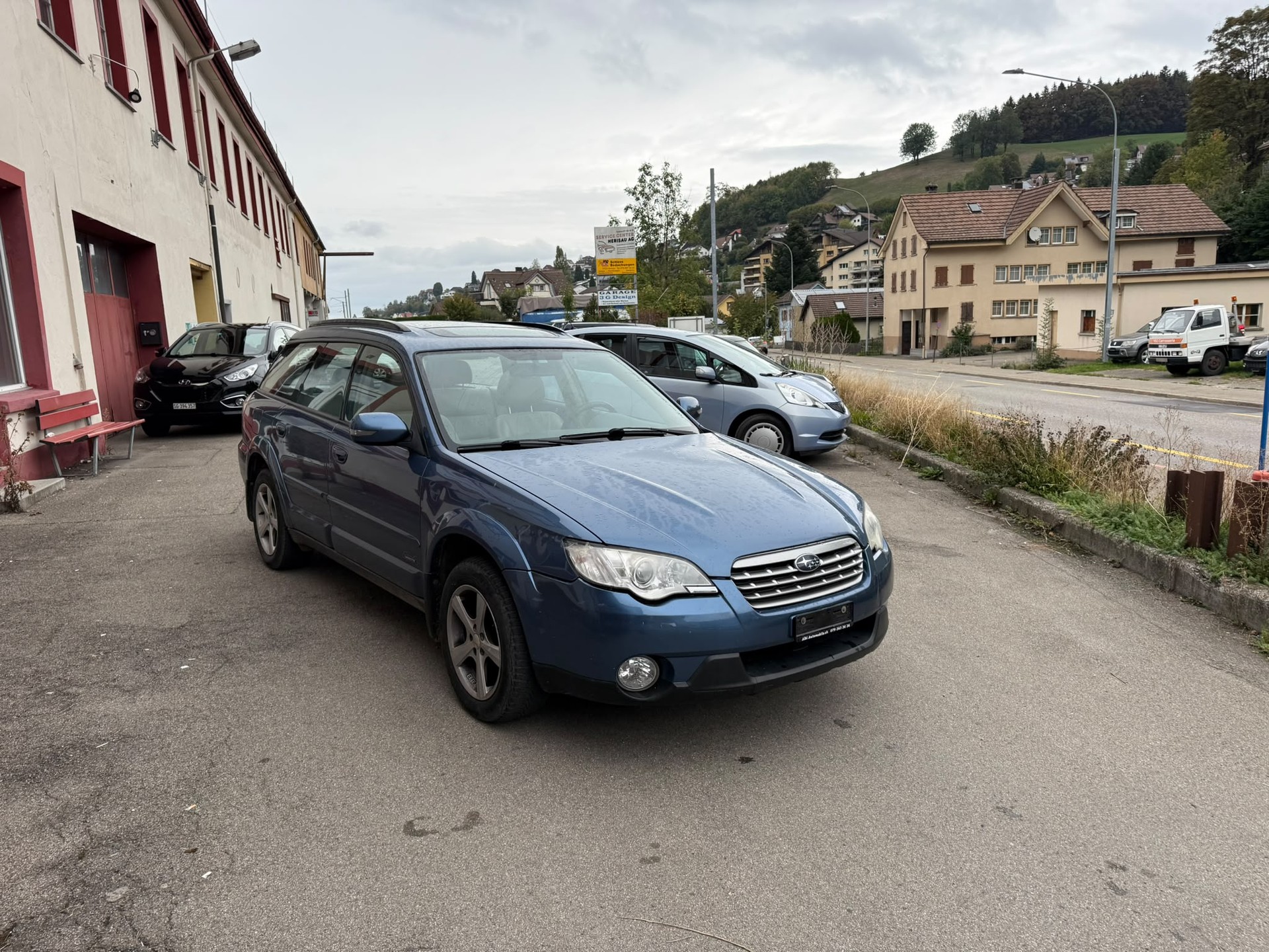 SUBARU Outback 3.0R AWD Swiss Automatic-image-1