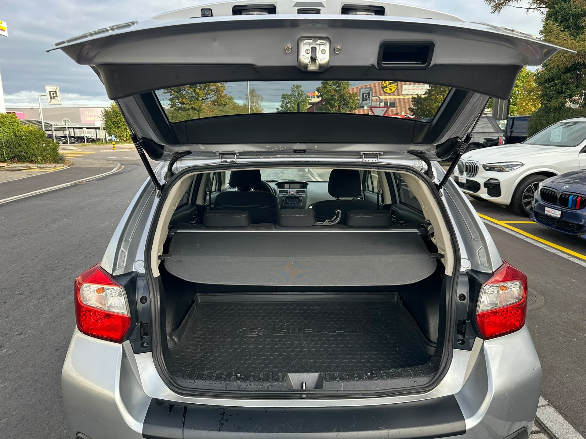 SUBARU XV 2.0 Swiss Two AWD CVT-image-11