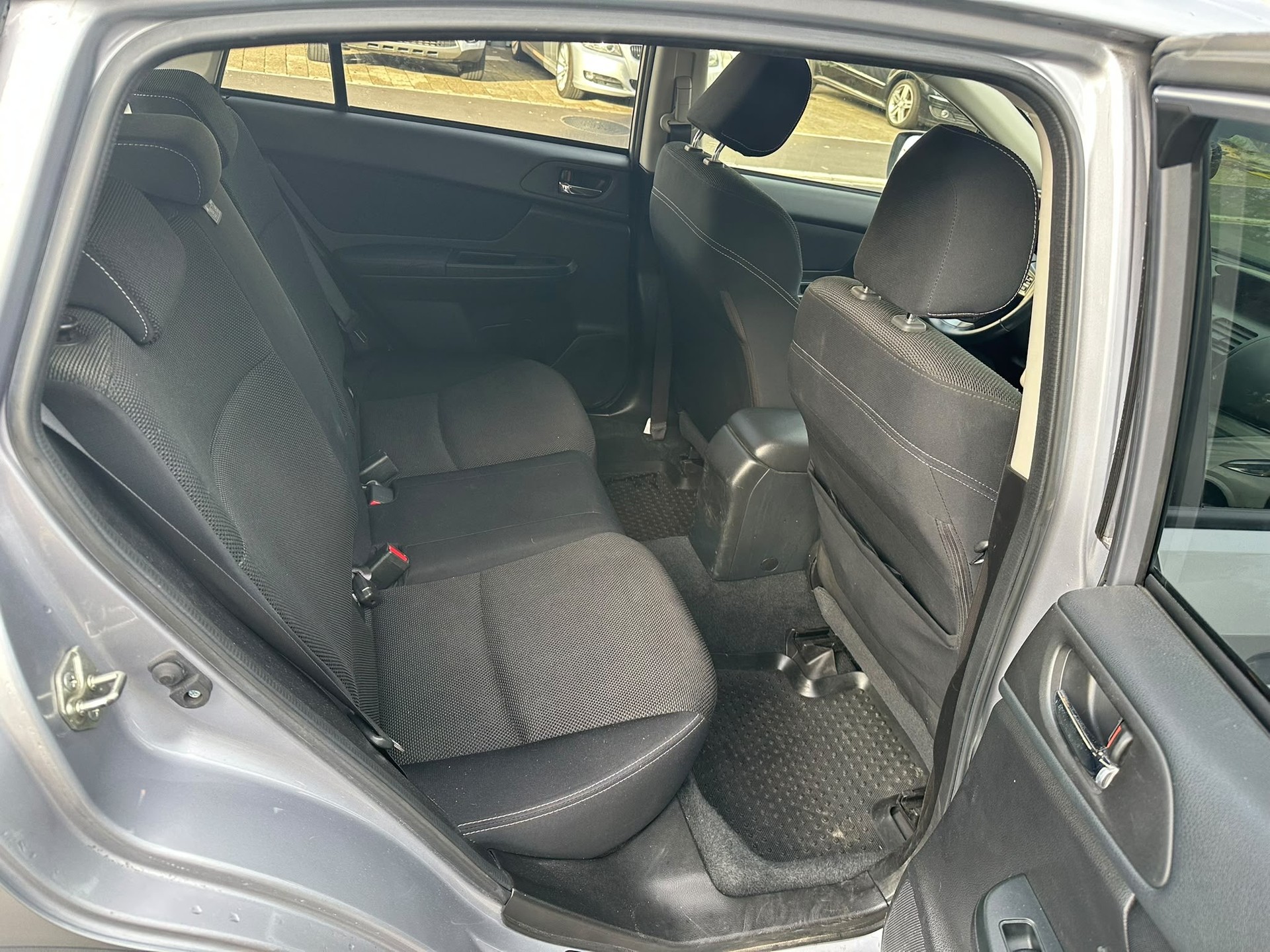 SUBARU XV 2.0 Swiss Two AWD CVT-image-12