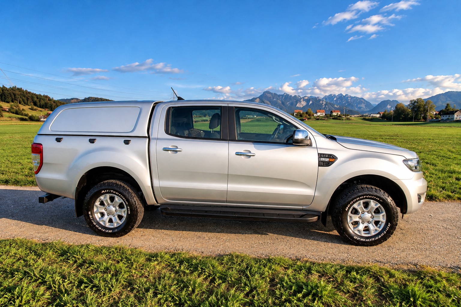 FORD Ranger XLT 2.0 Eco Blue 4x4-image-2